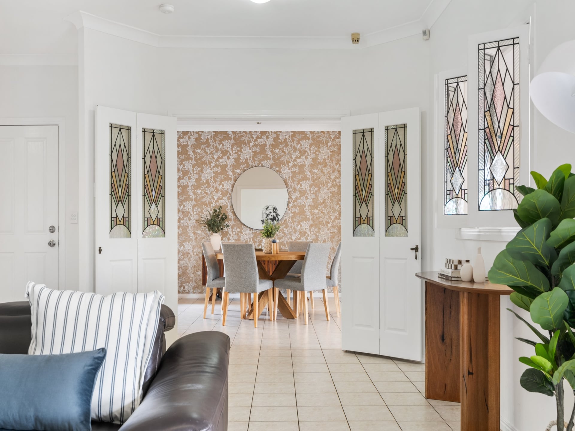 Ruim appartement in Bridgeman Downs met zwembad en 4 slaapkamers - foto 8