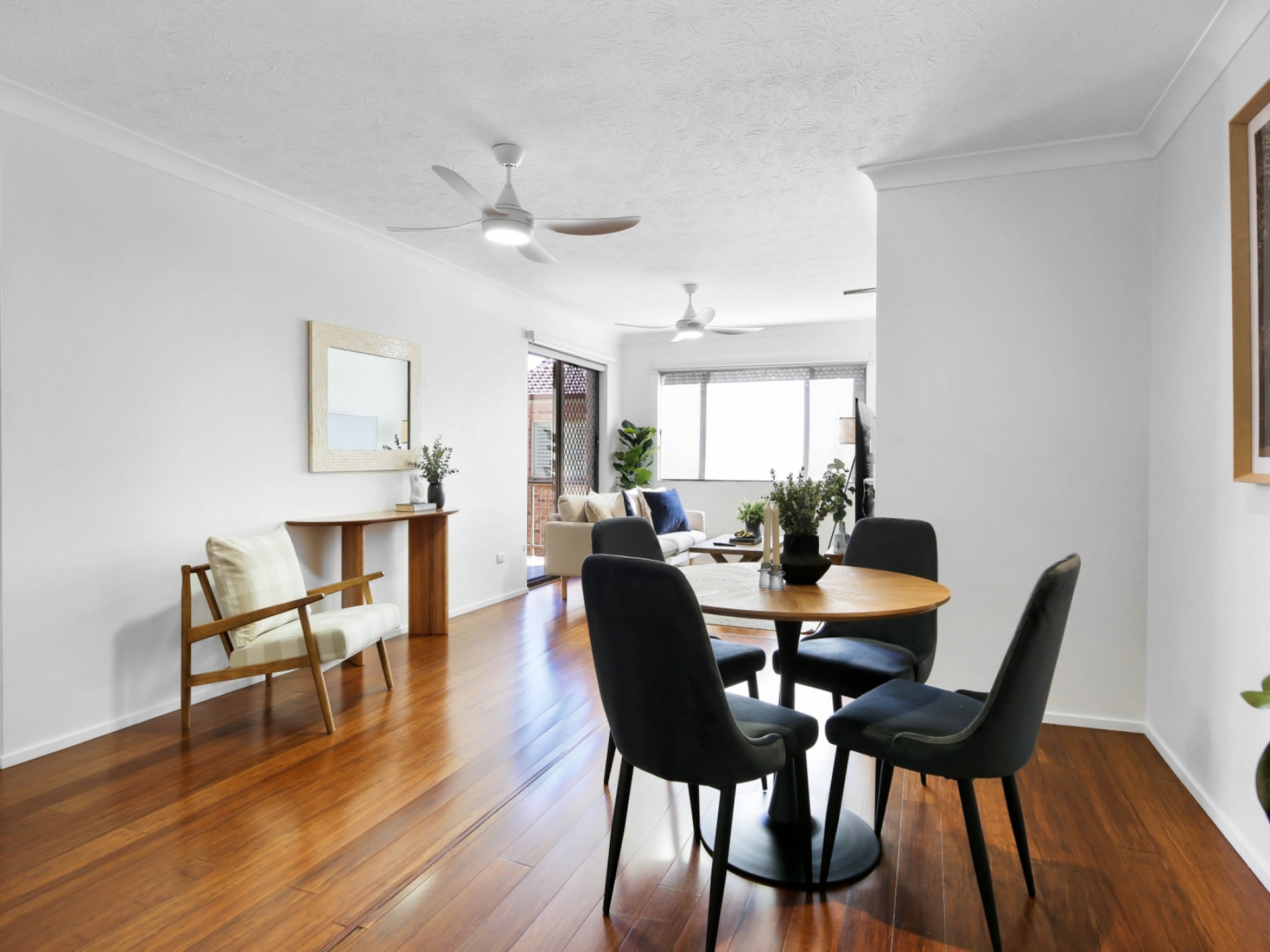 Licht appartement met balkon op 200m van Burleigh Beach - foto 12
