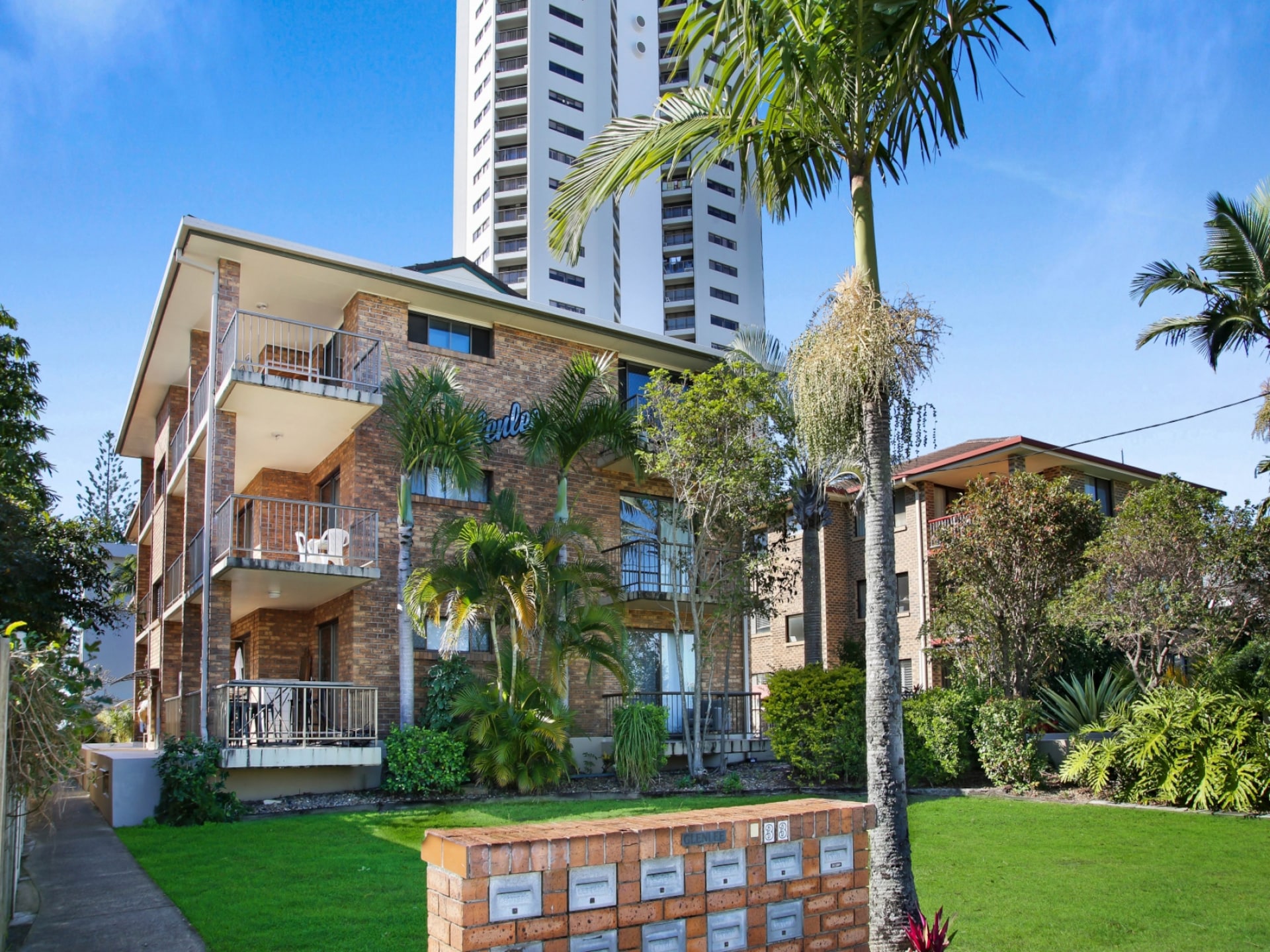 Licht appartement met balkon op 200m van Burleigh Beach - foto 18