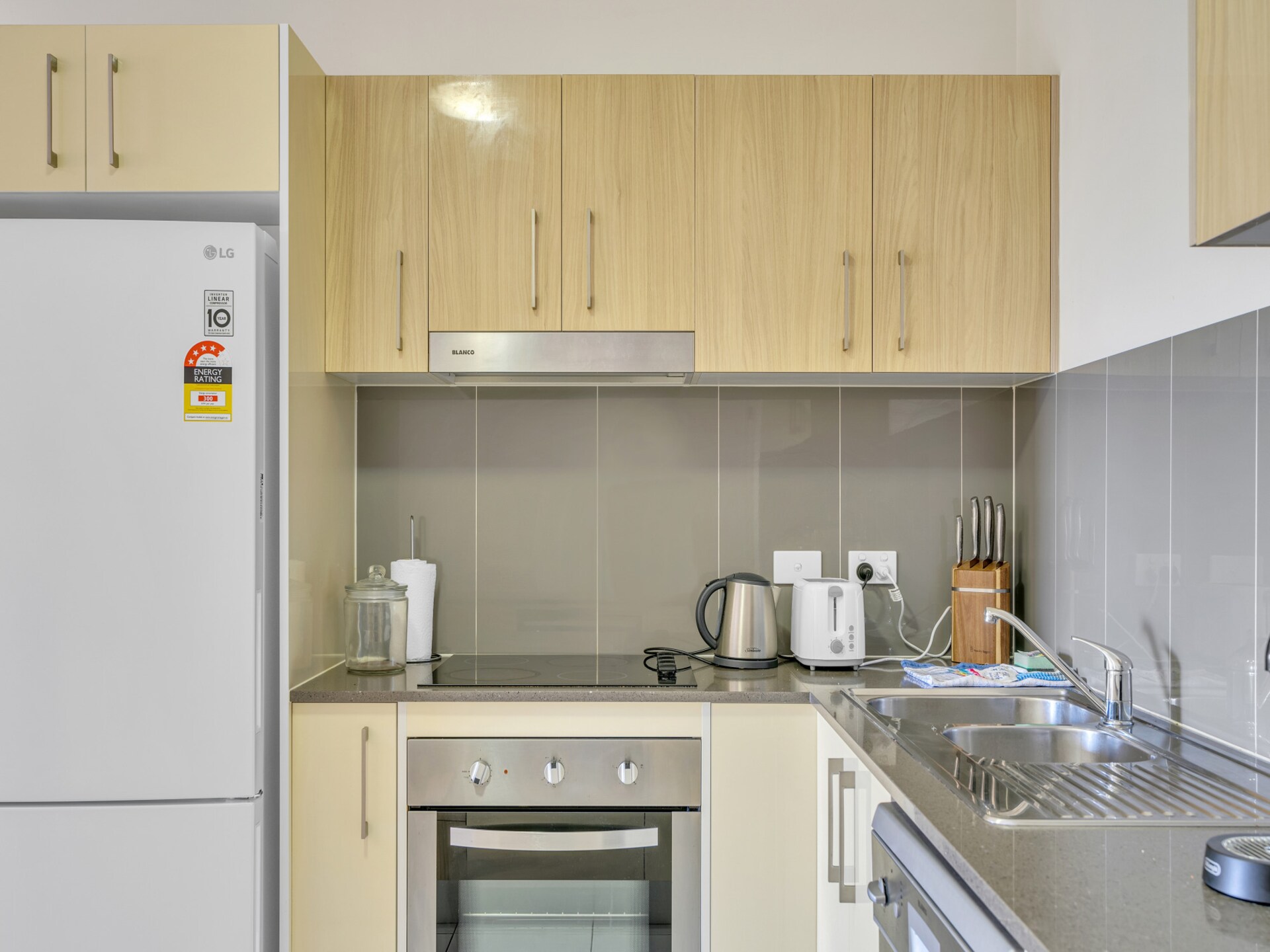 Licht appartement in Kedron met eigen balkon en serene uitzichten - foto 9