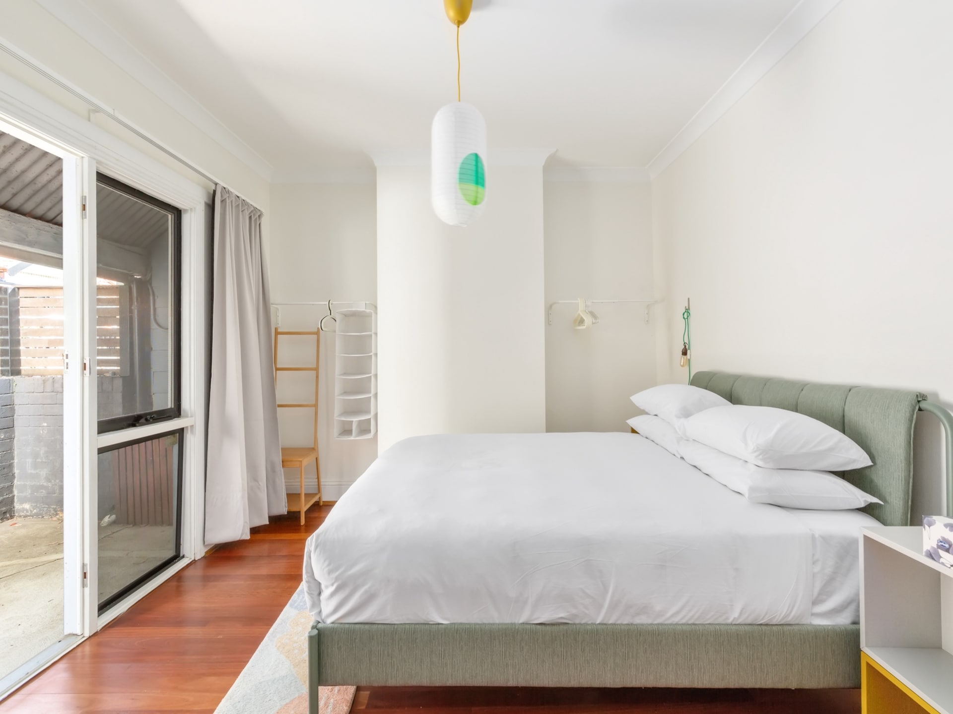 Stijlvol appartement met 2 slaapkamers in trendy Erskineville - foto 2