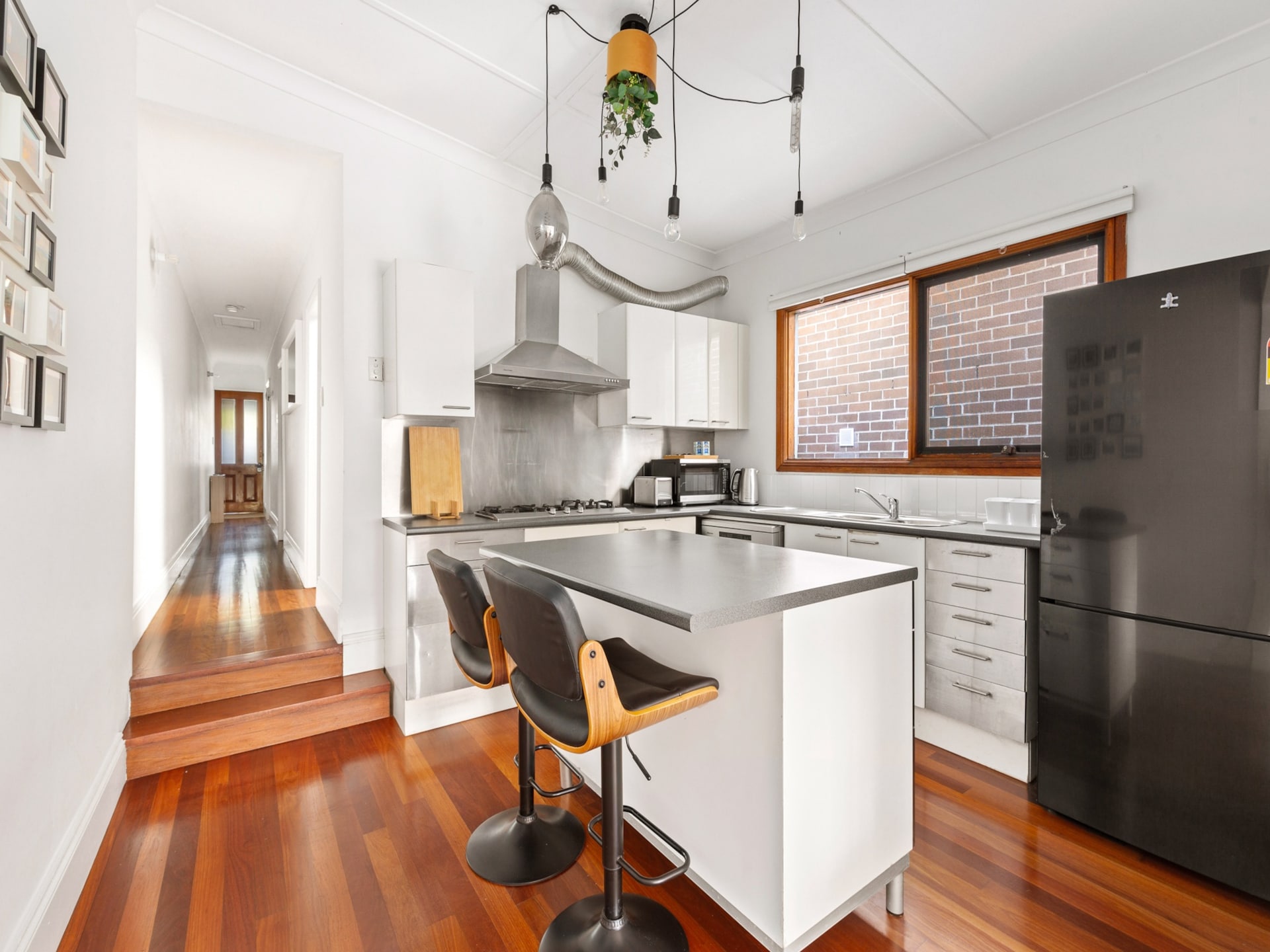 Stijlvol appartement met 2 slaapkamers in trendy Erskineville - foto 3
