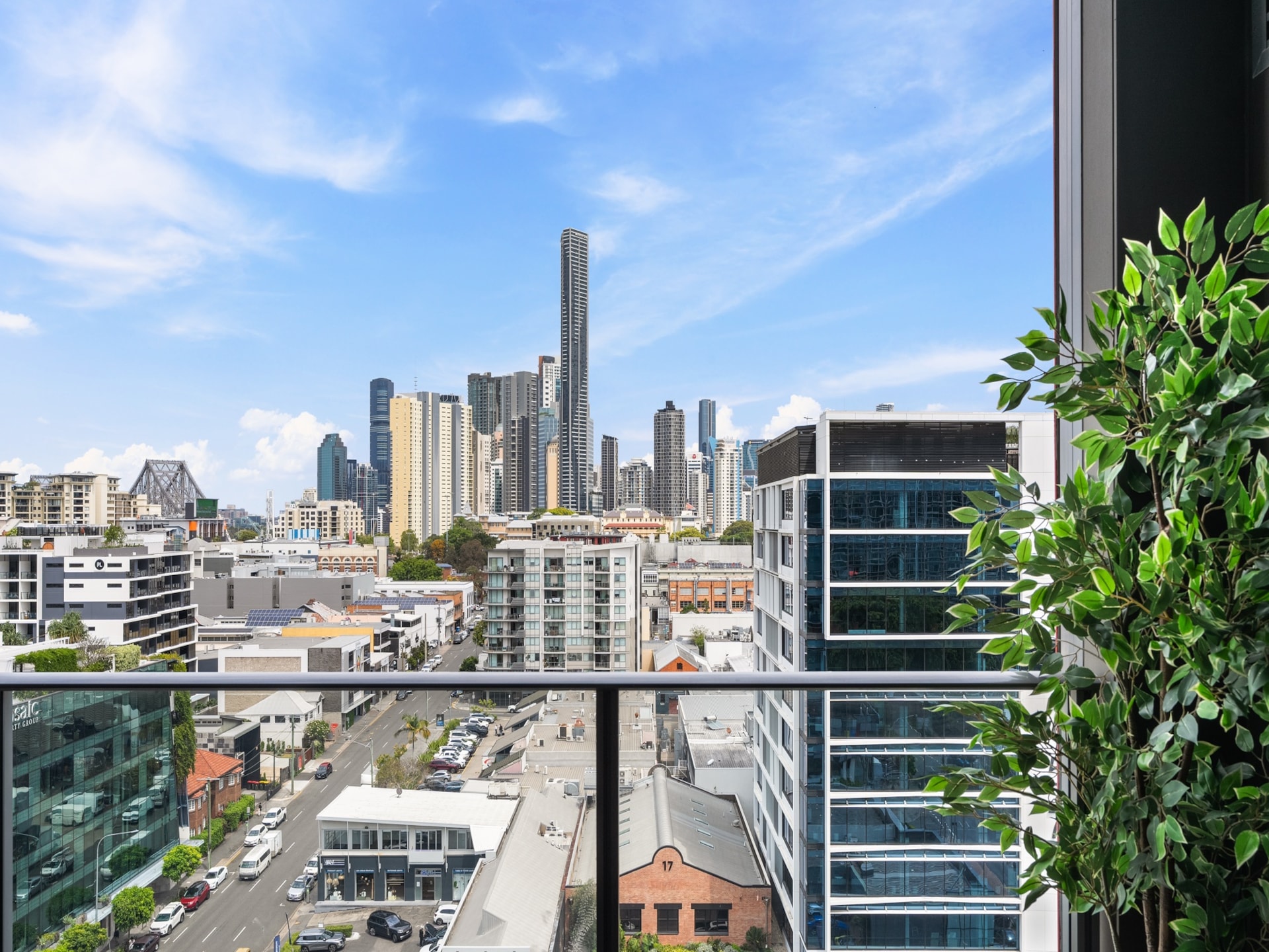 Modern appartement in Fortitude Valley met zwembad en uitzicht - foto 17