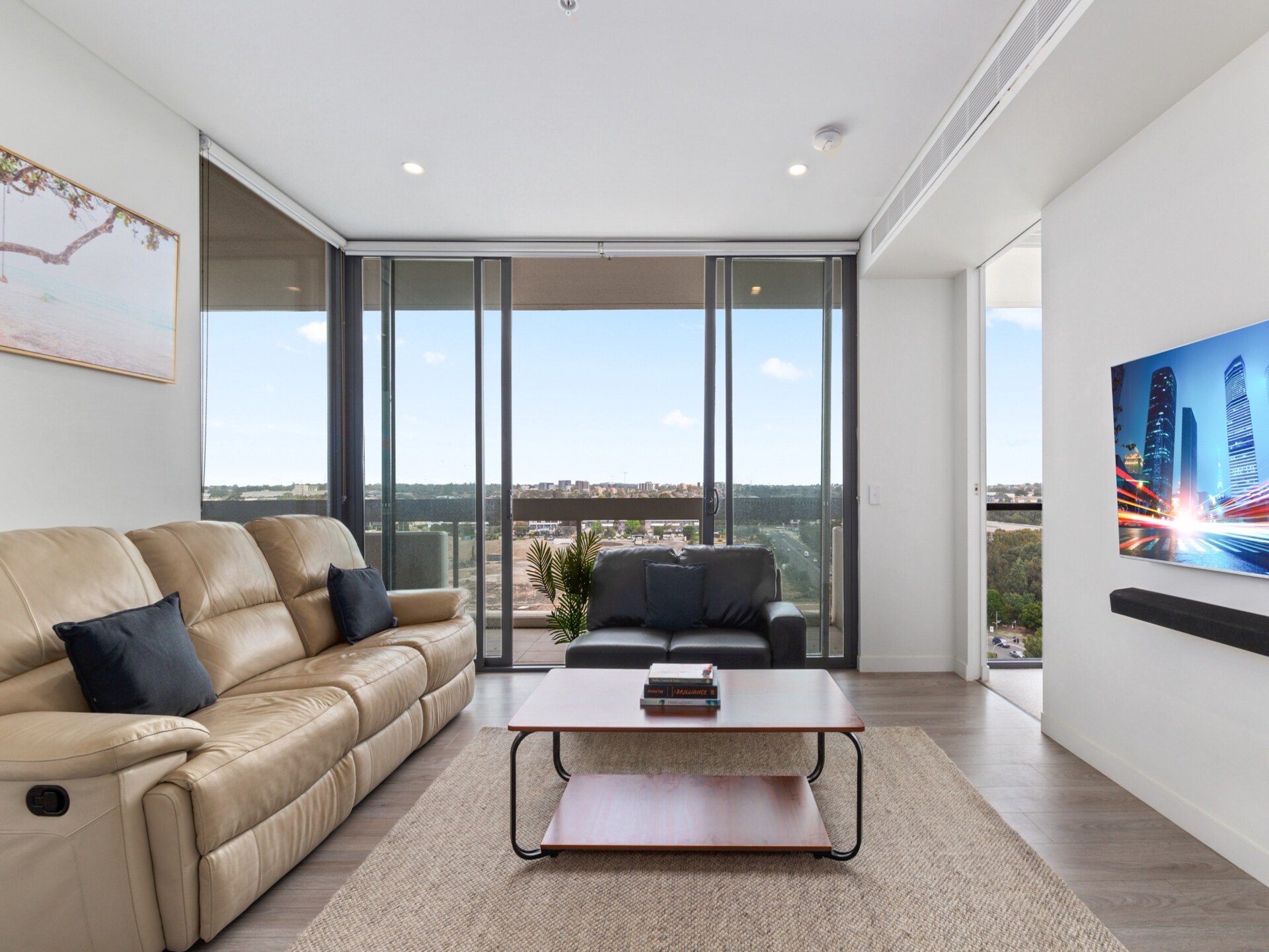 Luxe appartement in Lidcombe: modern design, balkon en BBQ bij Sydney Olympic Park - foto 2