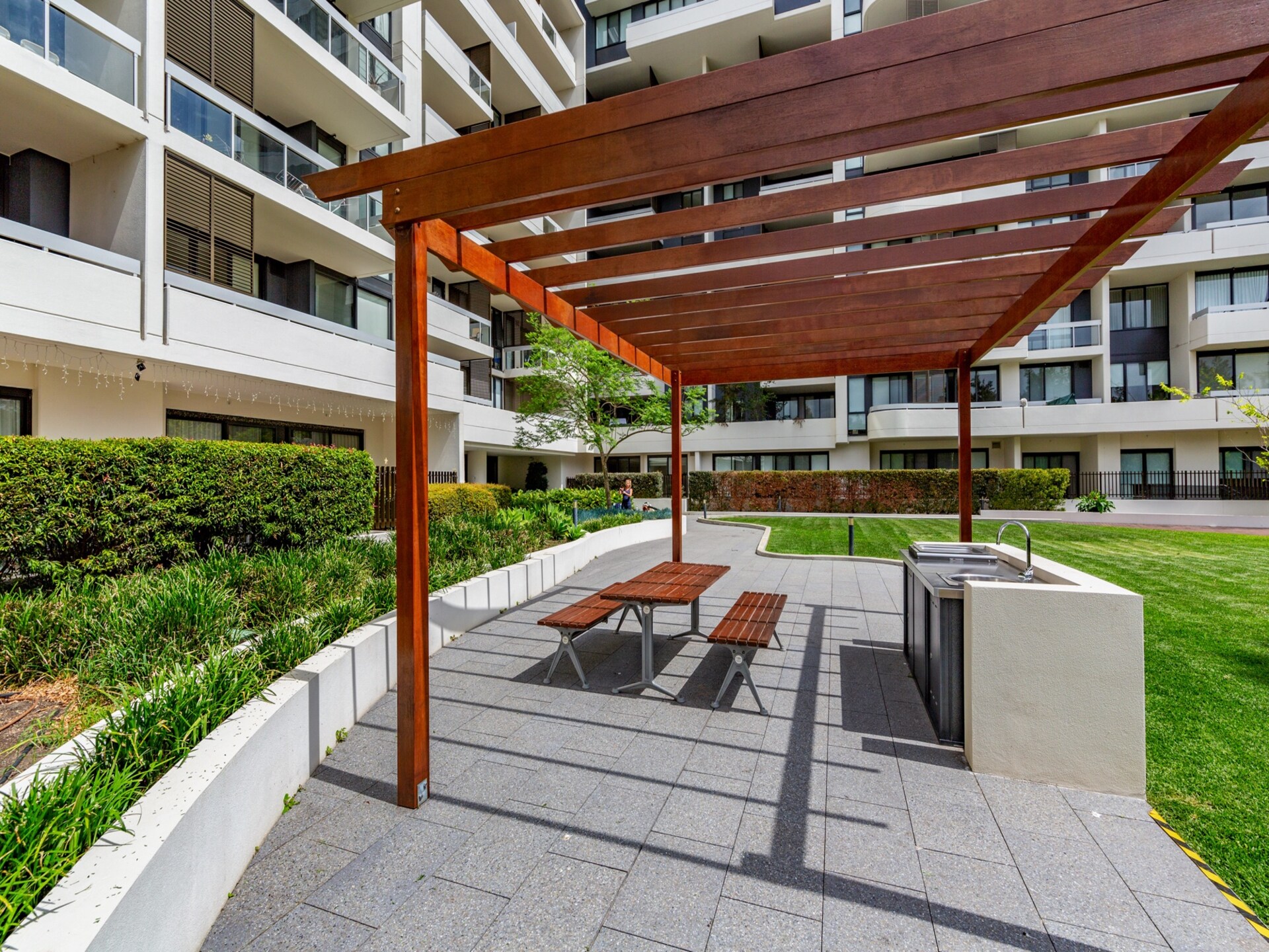 Luxe appartement in Lidcombe: modern design, balkon en BBQ bij Sydney Olympic Park - foto 5