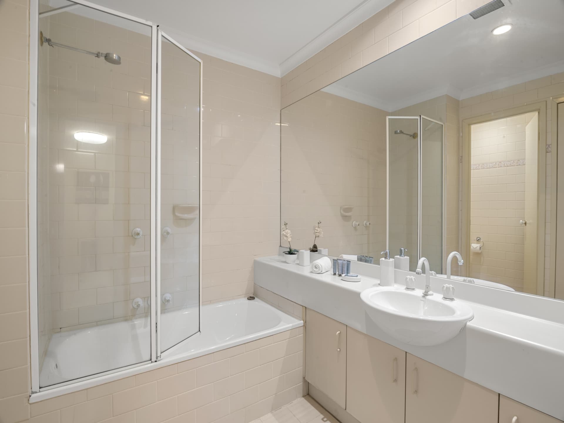 Stijlvol appartement in Southbank met tennisbaan en zwembad - foto 8