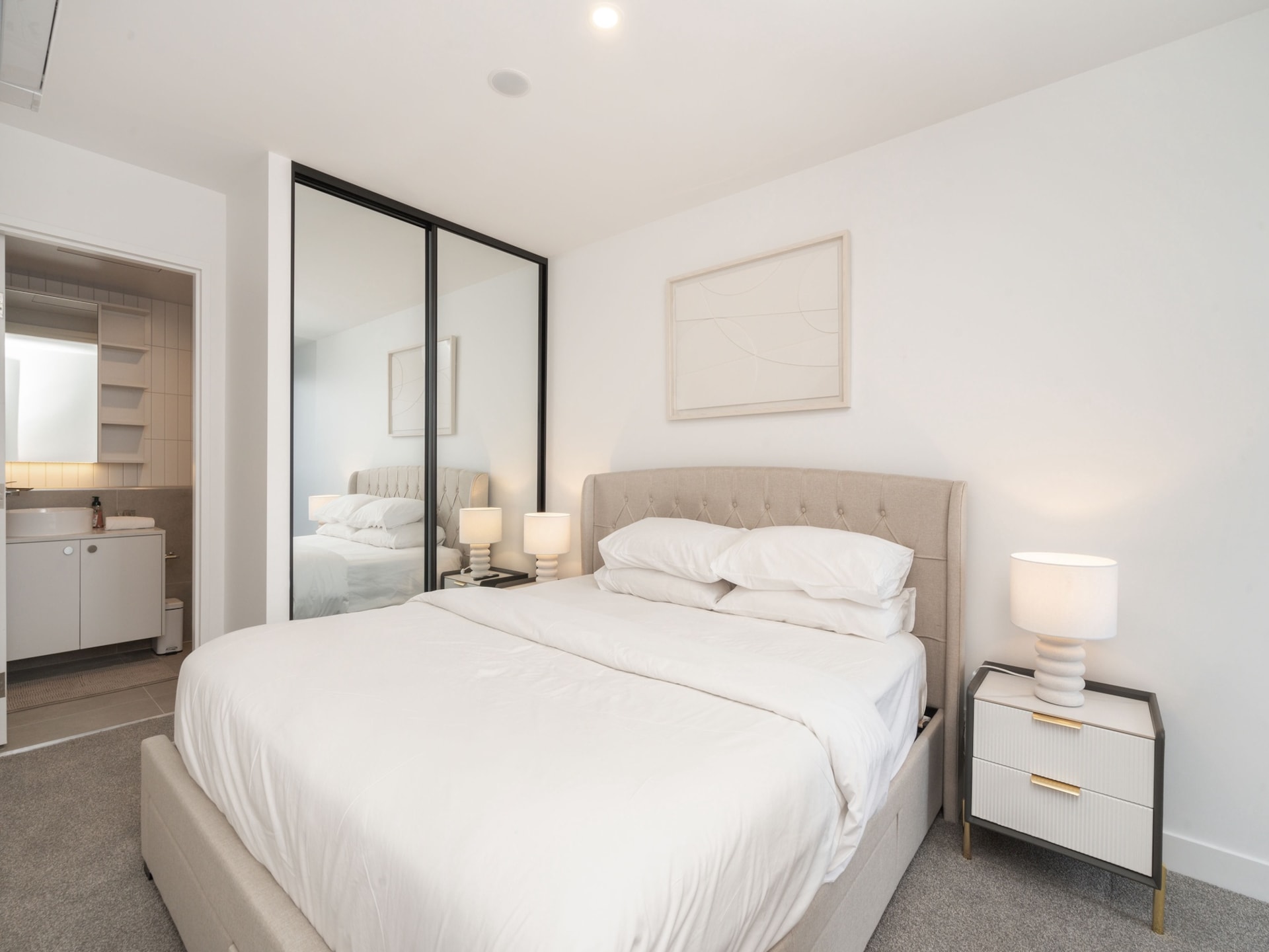 Modern appartement met 2 slaapkamers in Phillip - foto 13
