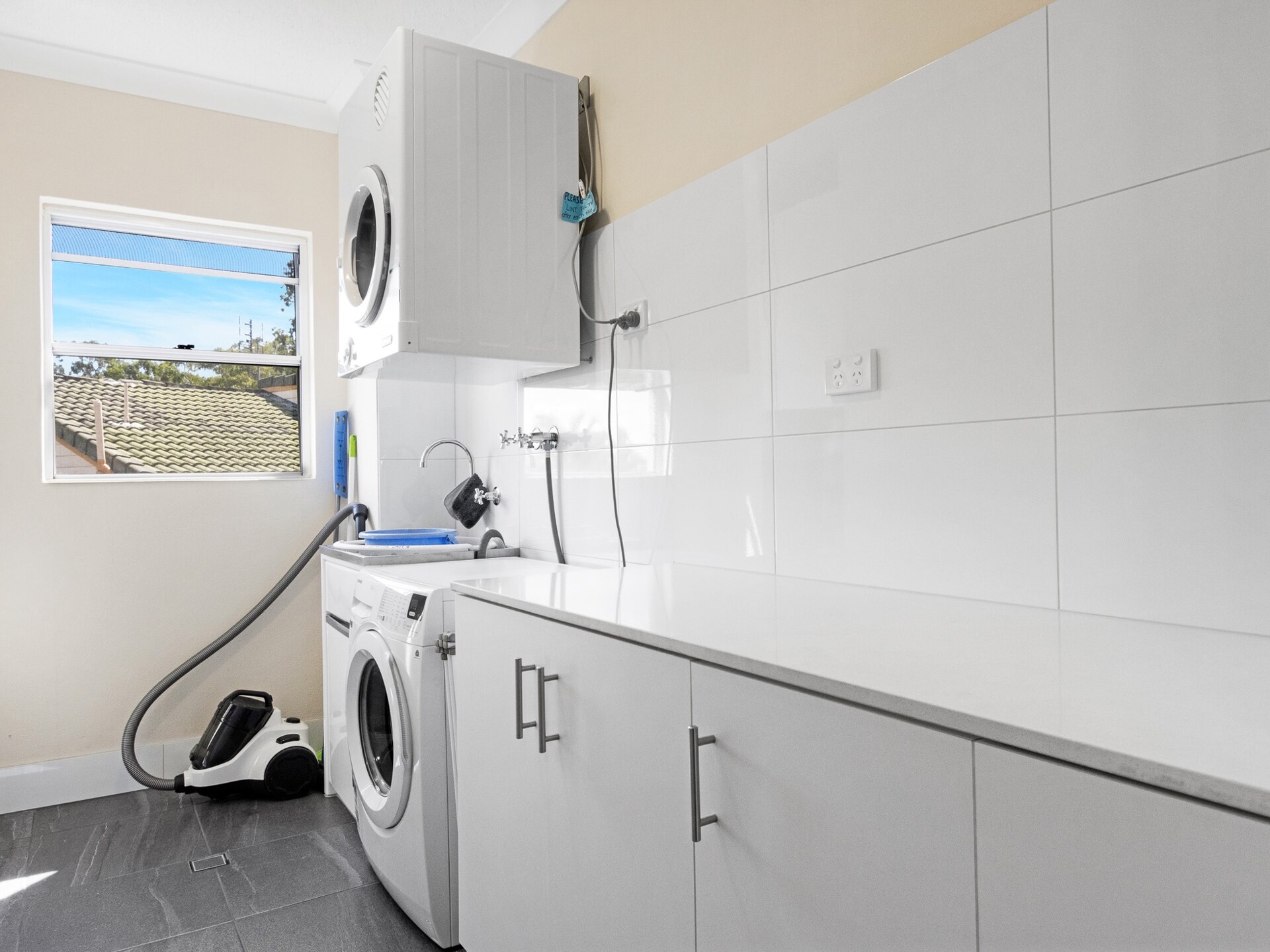 Luxe appartement met oceaanzicht en parkeergarage in Torquay - foto 9