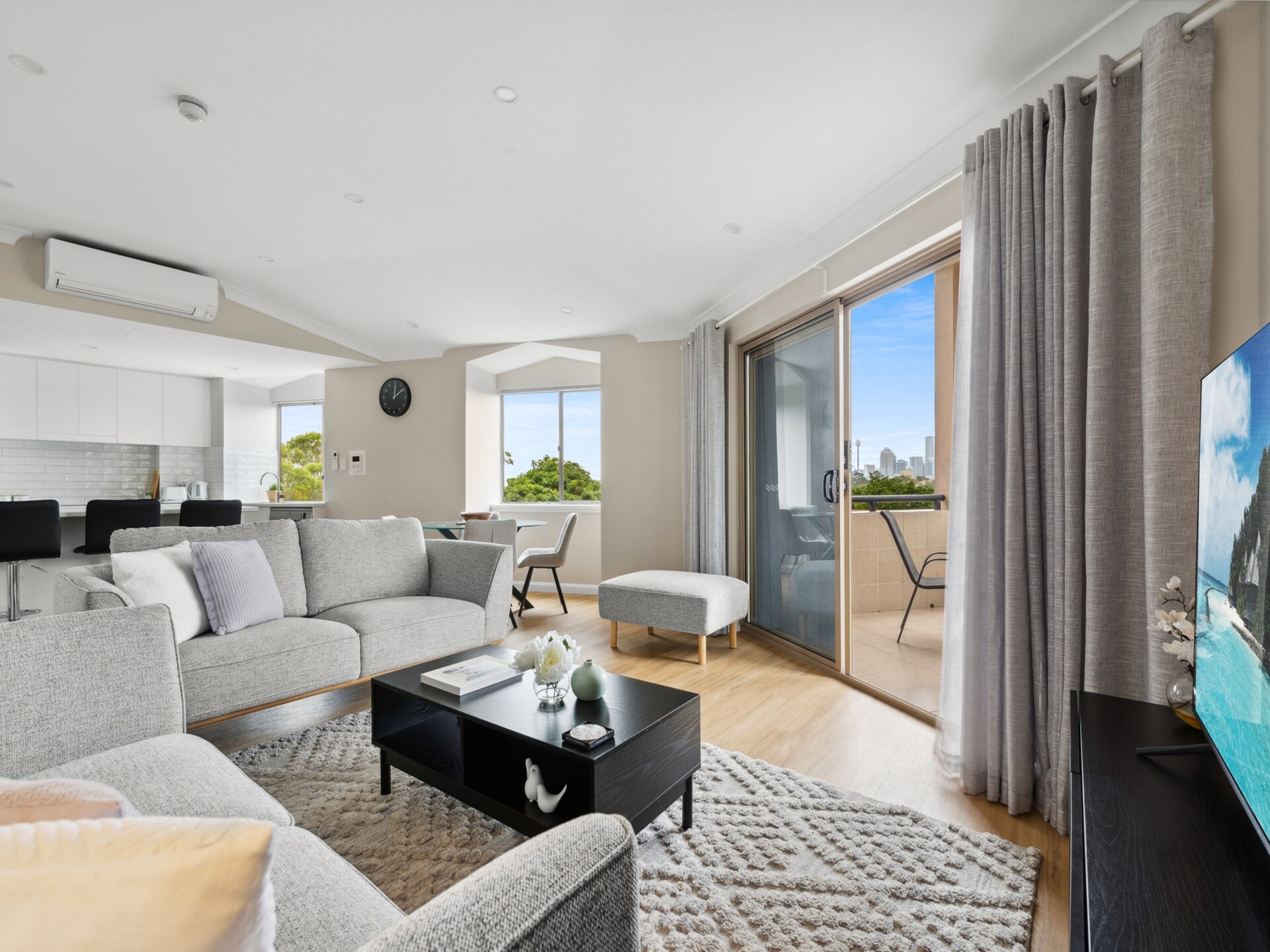 Stijlvol en ruim appartement met balkon in Camperdown - foto 8