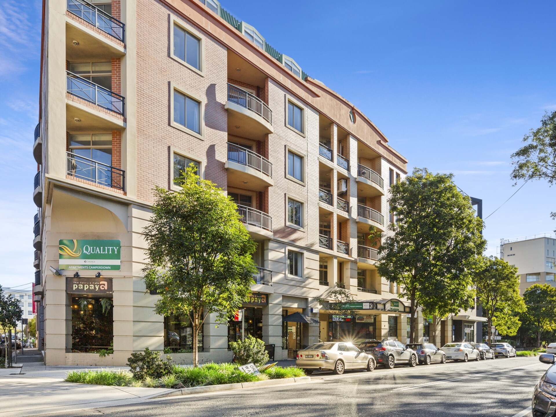 Stijlvol en ruim appartement met balkon in Camperdown - foto 15