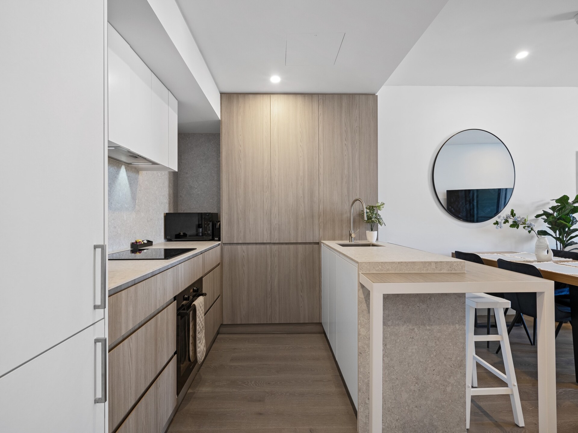 Modern appartement in North Fremantle met dakterras en parkeren - foto 25