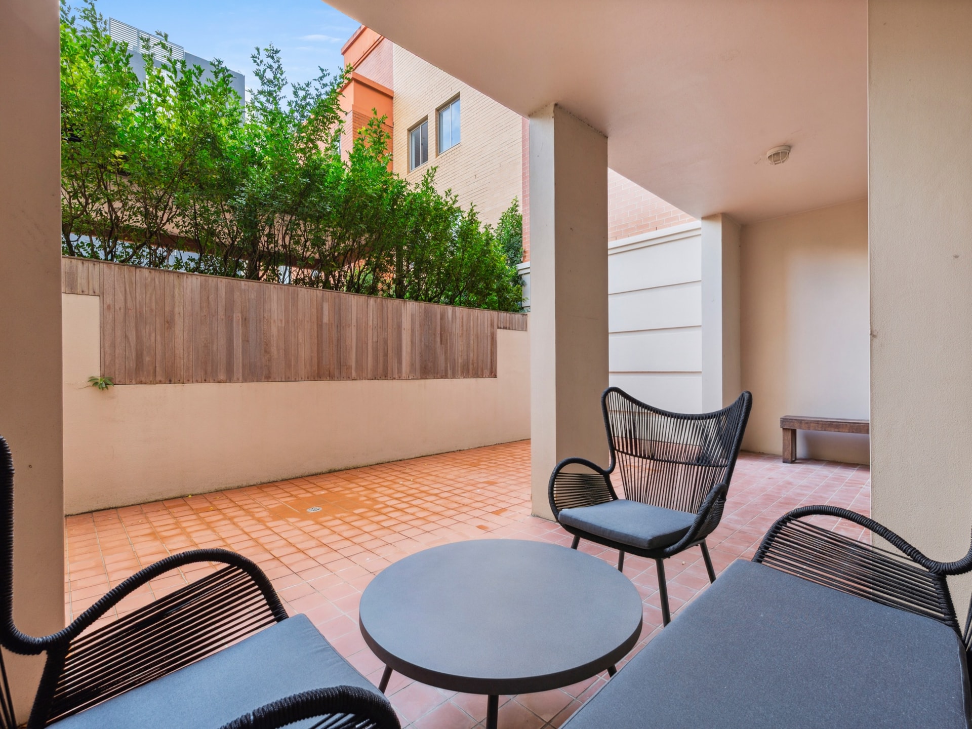 Stijlvol appartement in Camperdown met zwembad en binnenplaats - foto 16
