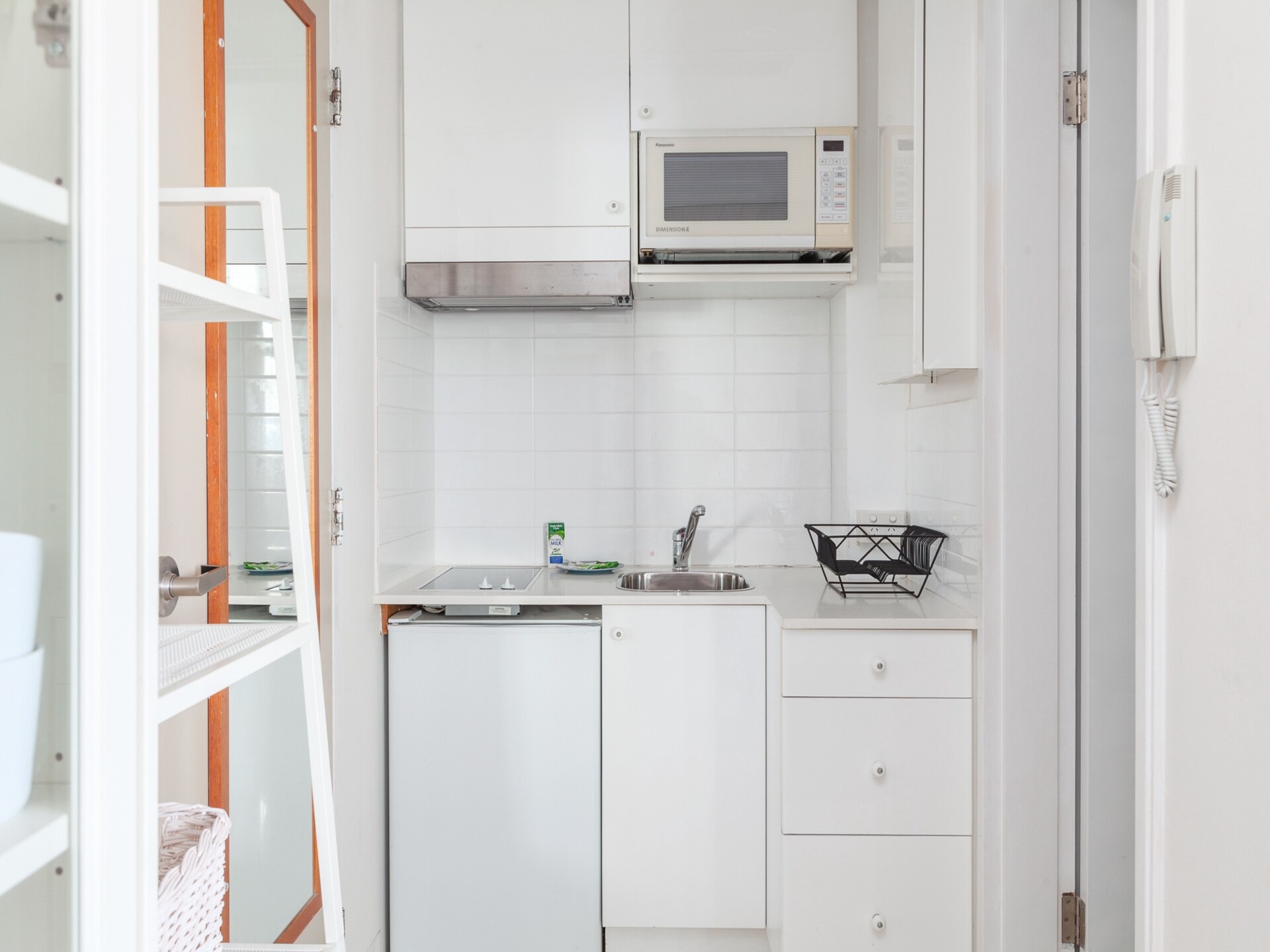Lichte studio in Elizabeth Bay met zwembad en uitzicht - foto 6