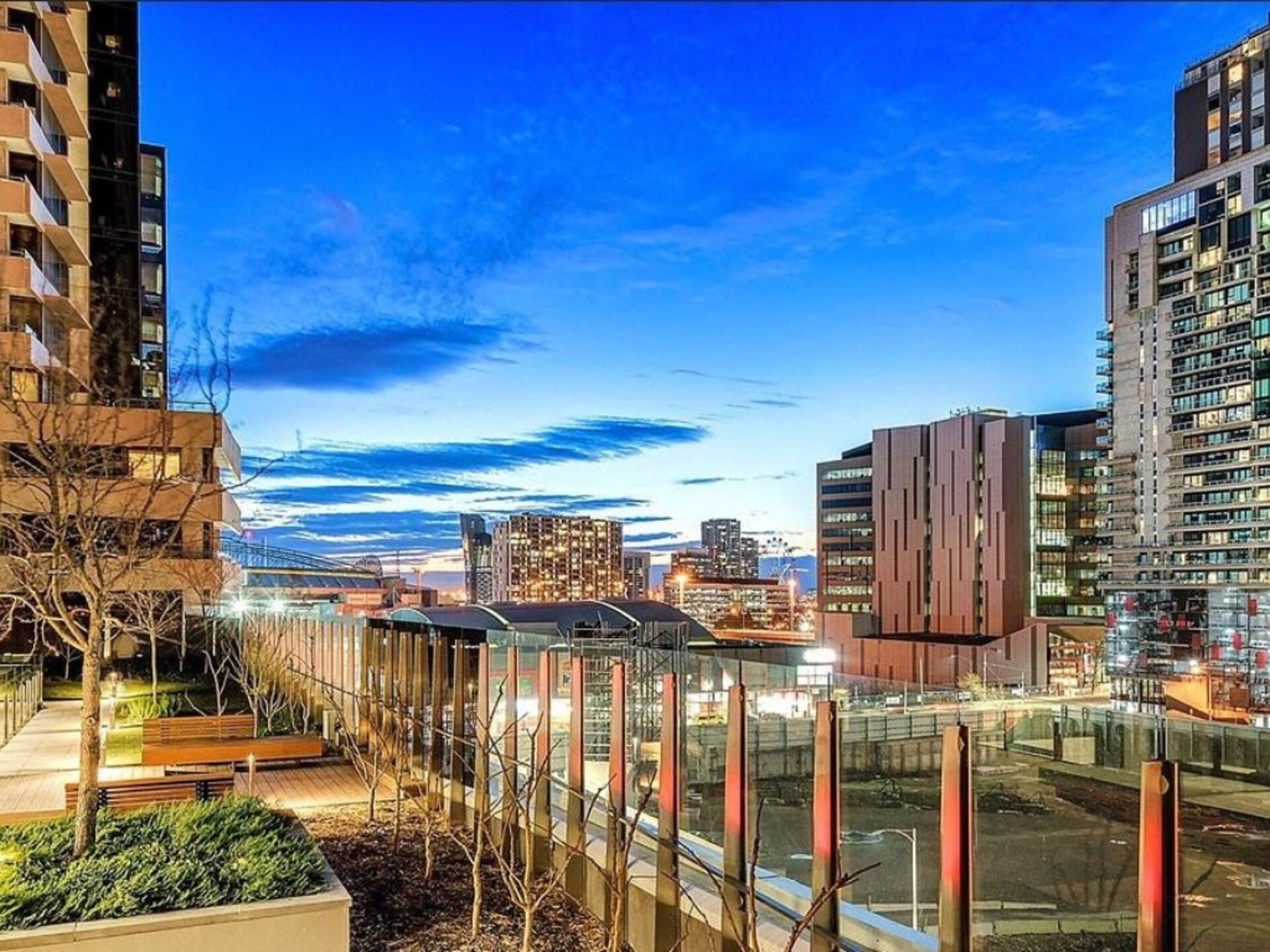 Modern appartement in Melbourne CBD met zwembad en sauna - foto 17