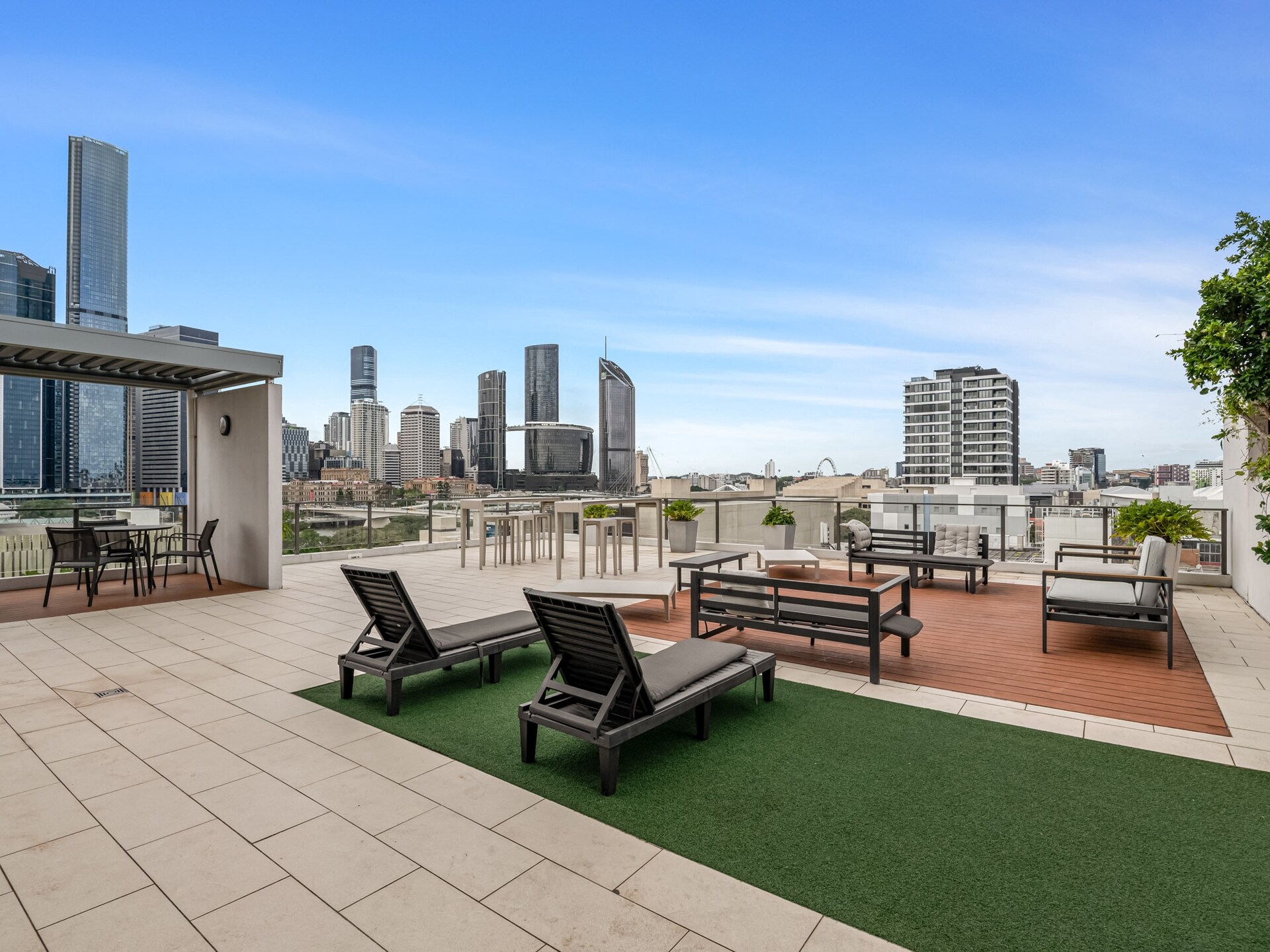 Stijlvol appartement in South Brisbane met rooftop spa en BBQ - foto 4