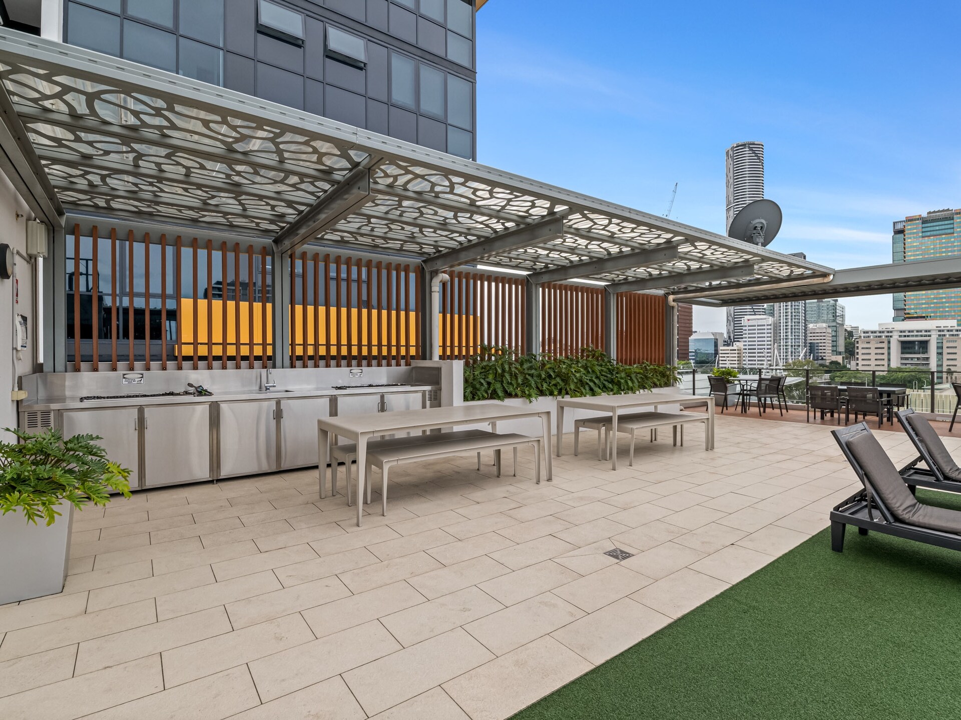 Stijlvol appartement in South Brisbane met rooftop spa en BBQ - foto 5