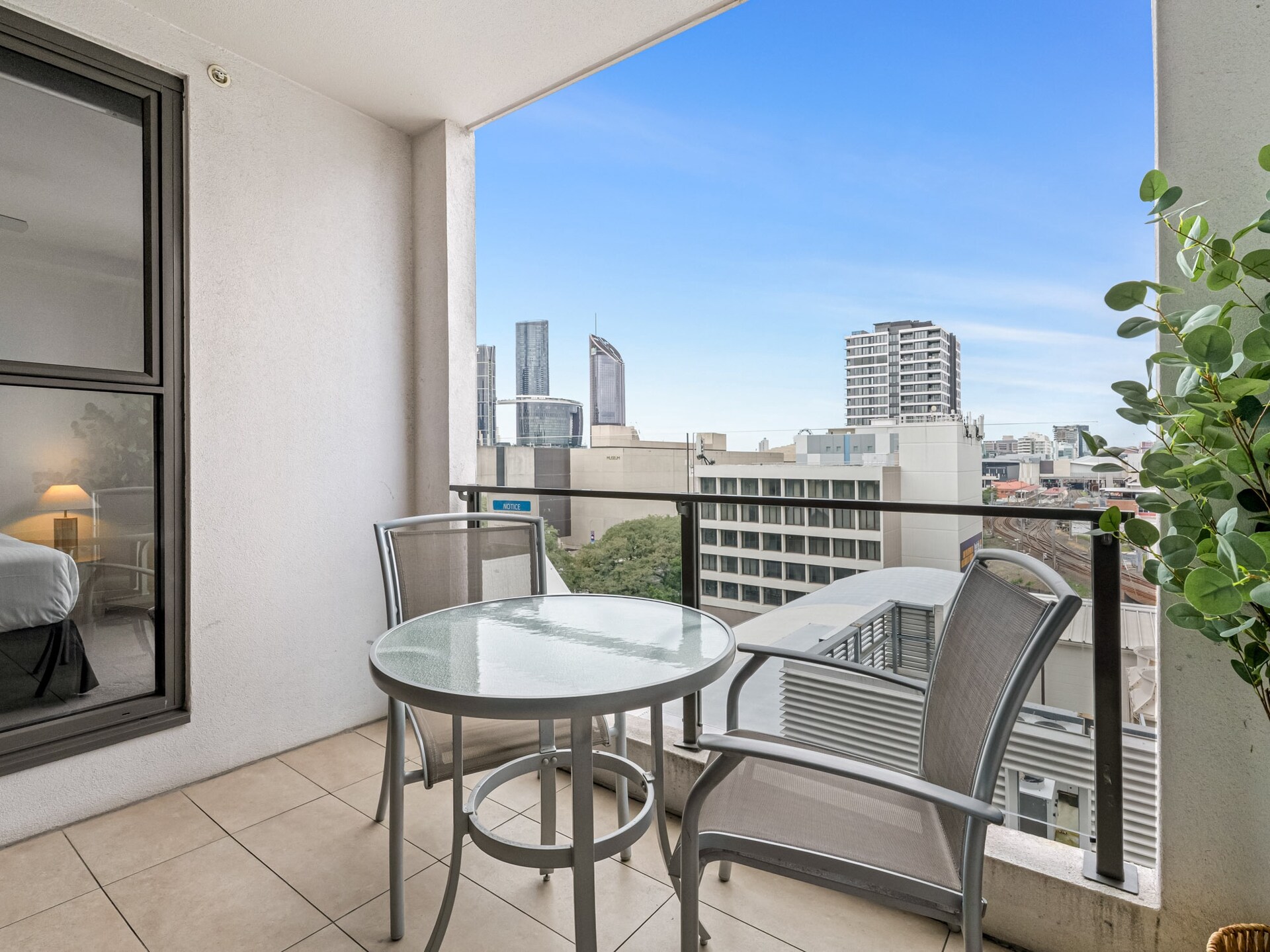 Stijlvol appartement in South Brisbane met rooftop spa en BBQ - foto 8