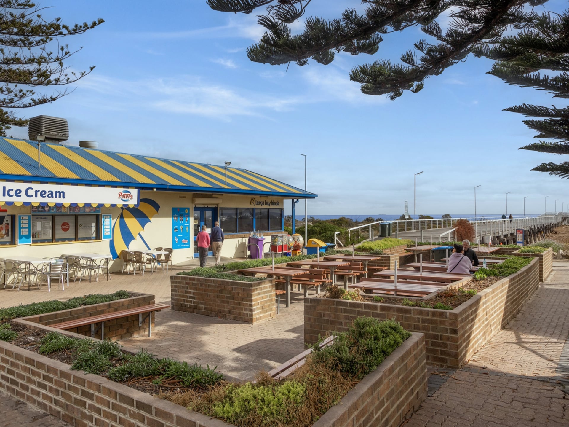 Licht appartement met 2 slaapkamers nabij Largs Bay Beach - foto 29