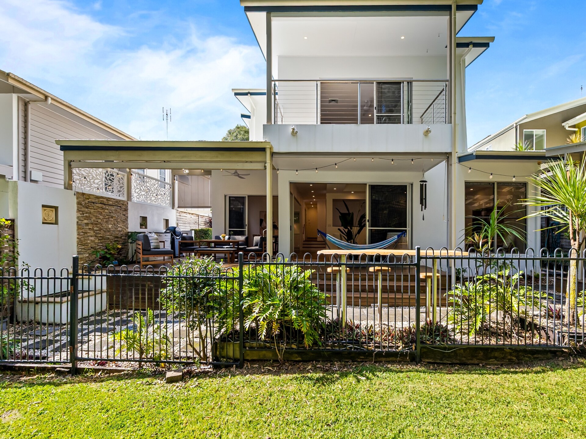 Ruim appartement met 3 slaapkamers nabij strand Alexandra Headland - foto 17