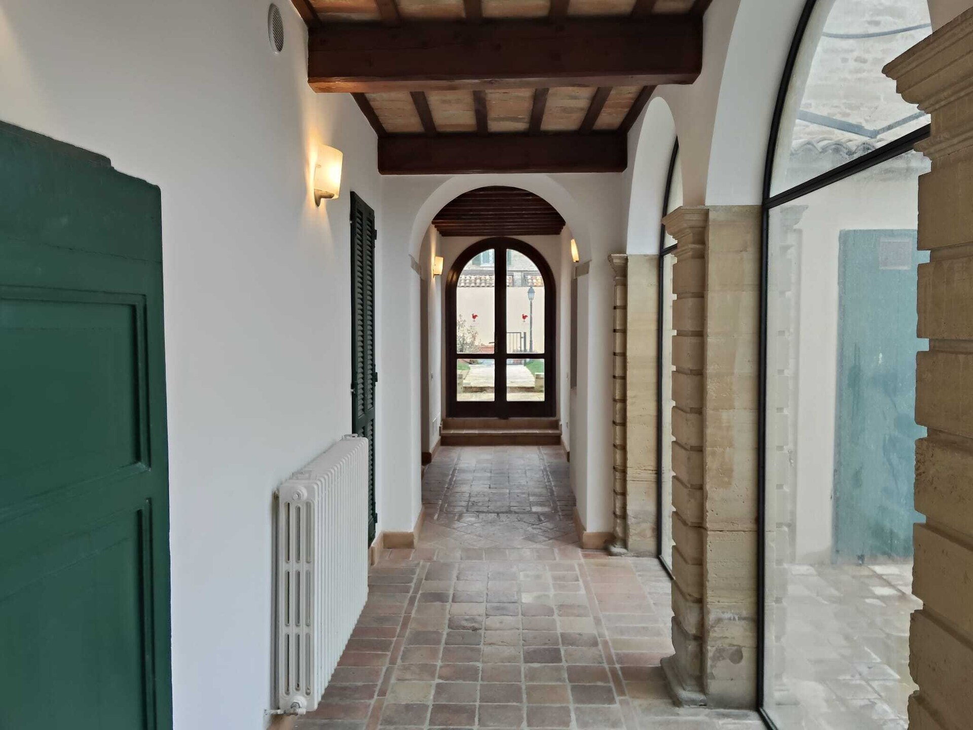 Stijlvol appartement in middeleeuws dorpje, 5 km van strand Pesaro - foto 5
