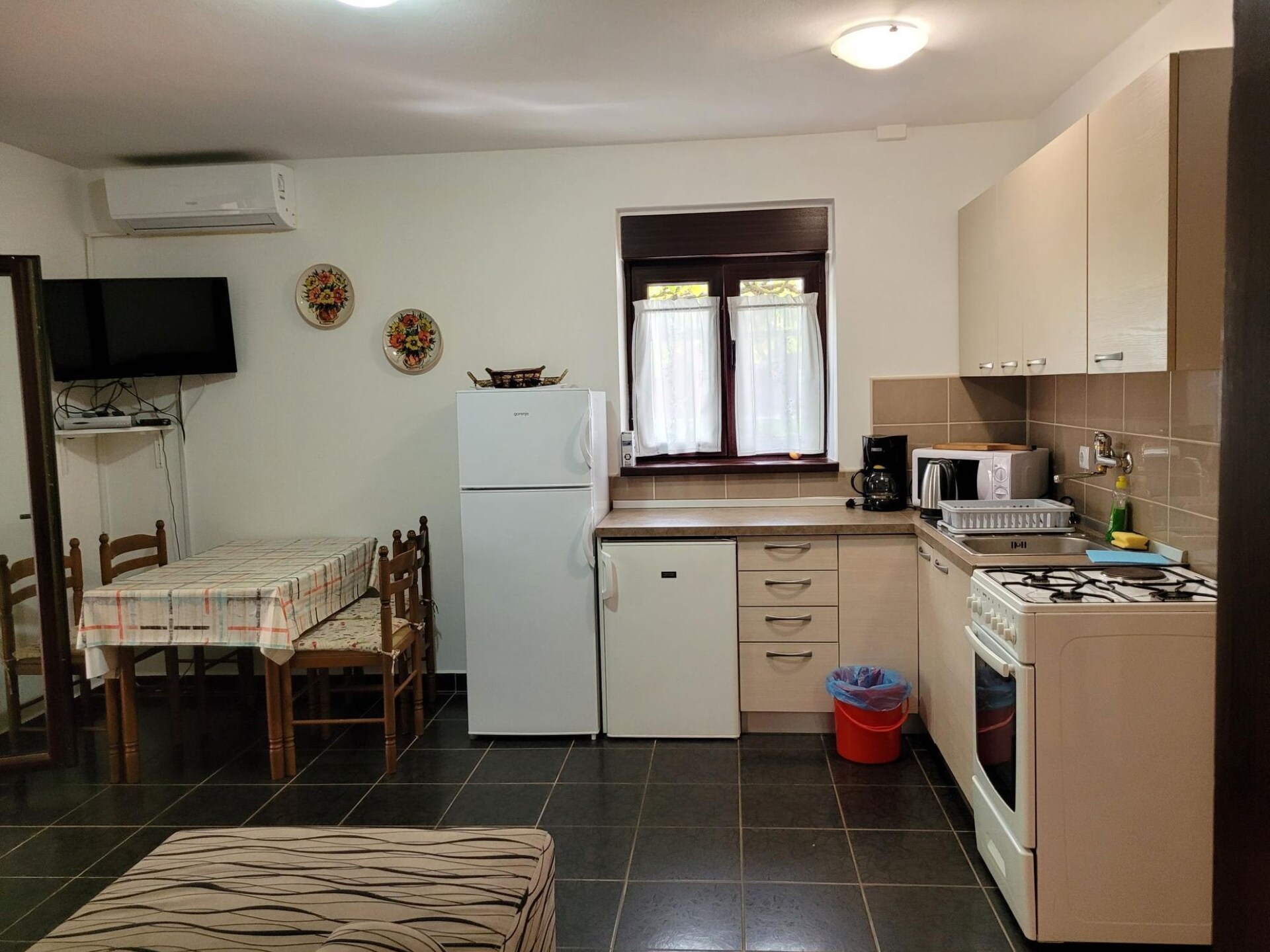 Knus appartement vlakbij strand in Fazana, met wifi en parkeren - foto 4