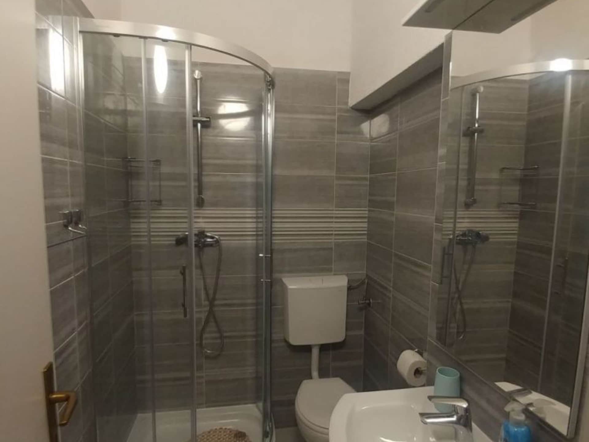 Ruim vakantiehuis met zeezicht in het centrum van Hvar - foto 13