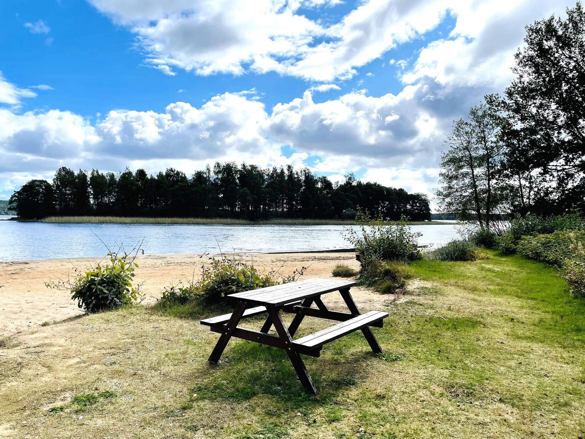 Stijlvol Zweeds vakantiehuis aan de golfbaan bij Tvärred - foto 11