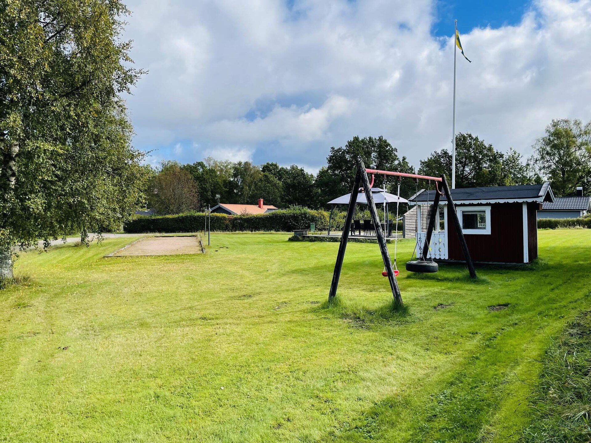 Stijlvol Zweeds vakantiehuis aan de golfbaan bij Tvärred - foto 12