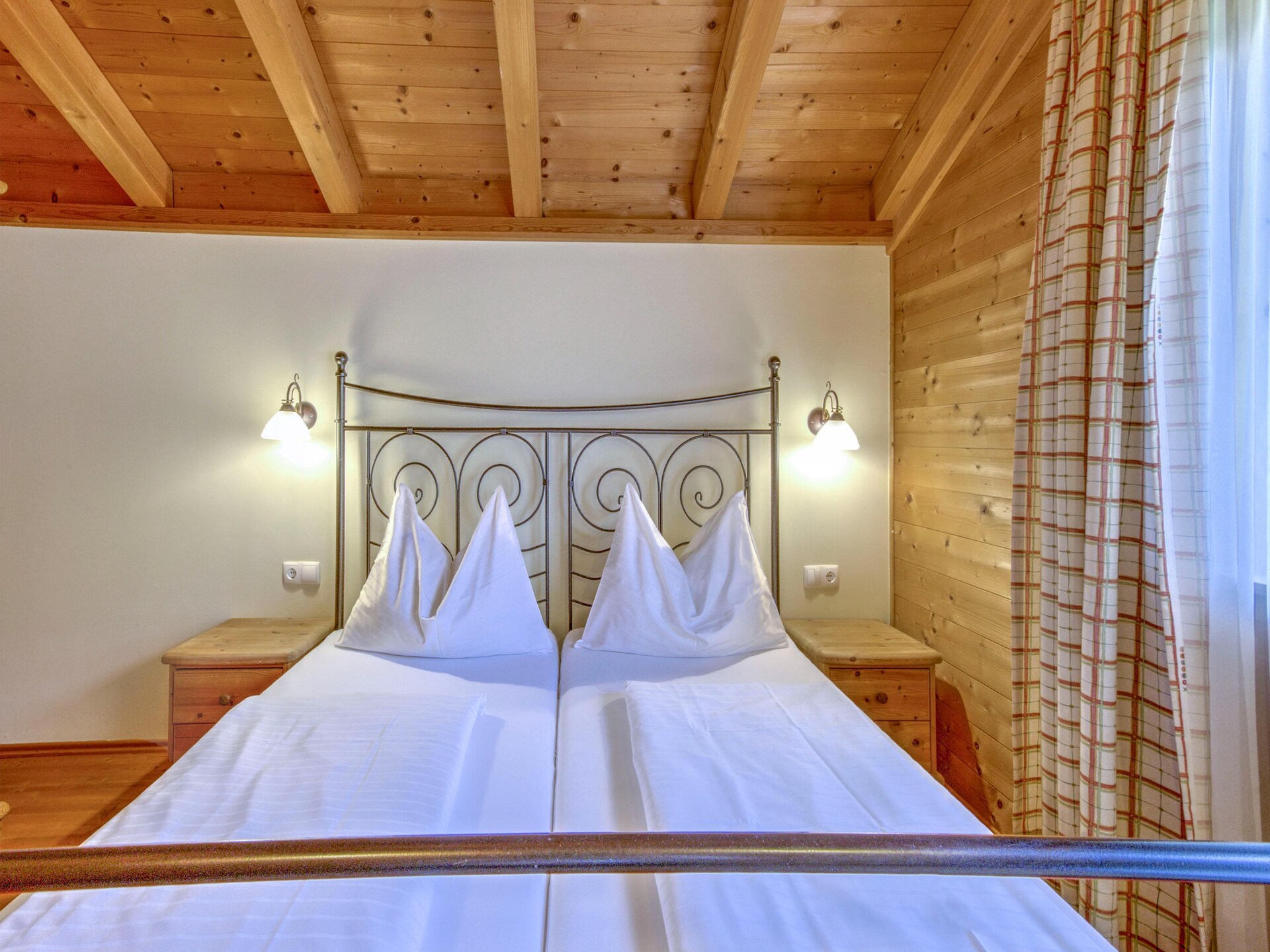 Tirools houten chalet in Feriendorf Wildschönau met wellness en skilift op 40m - foto 20