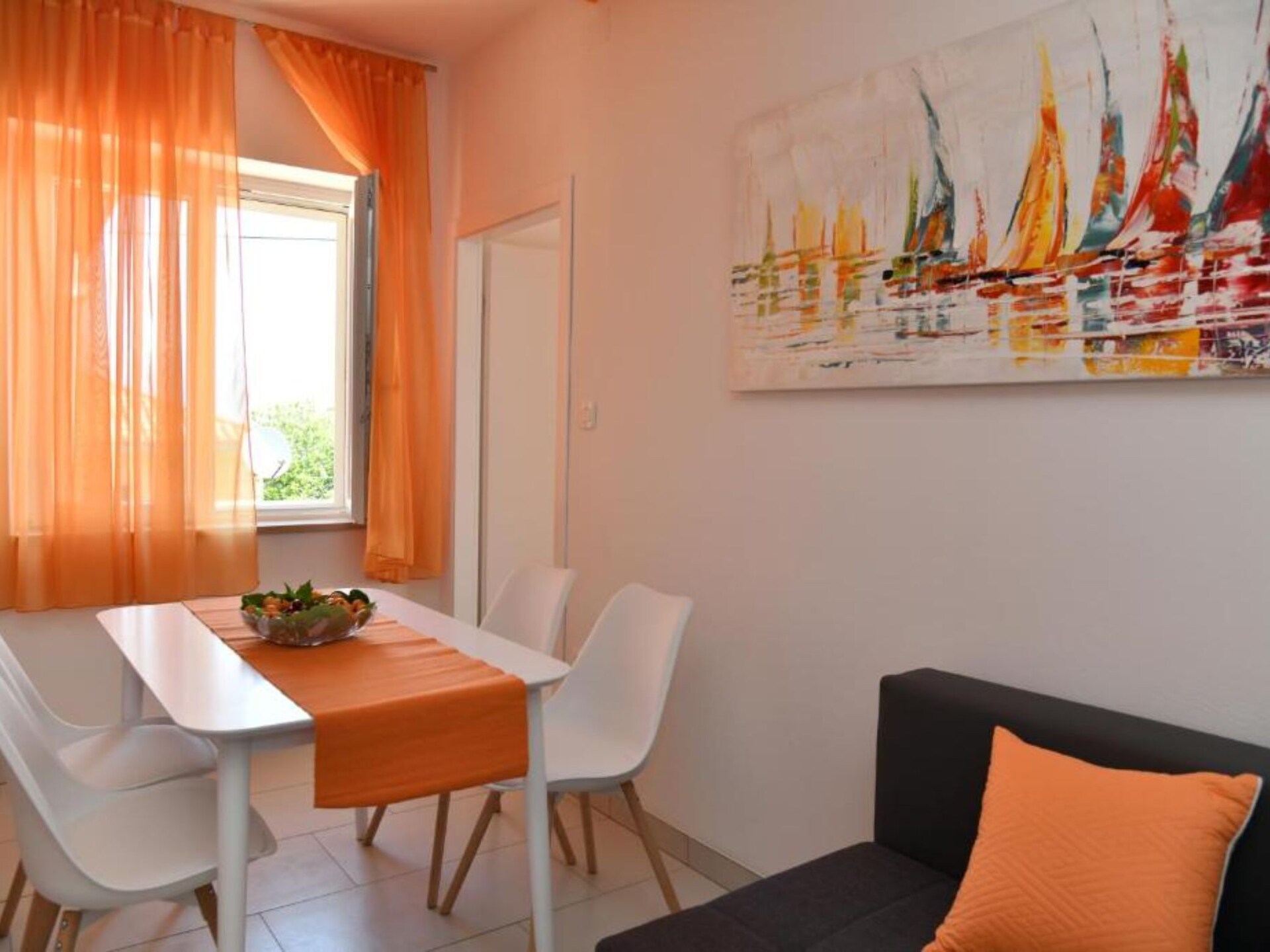Knus appartement met terras en tuinzicht op 30 meter van zee in Supetar - foto 2