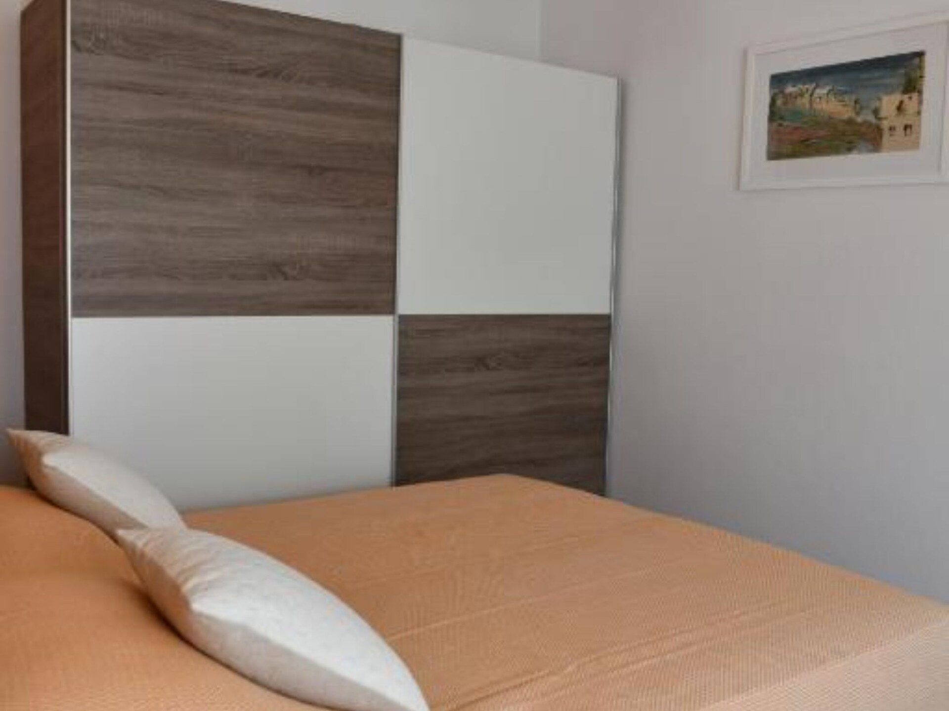 Knus appartement met terras en tuinzicht op 30 meter van zee in Supetar - foto 9