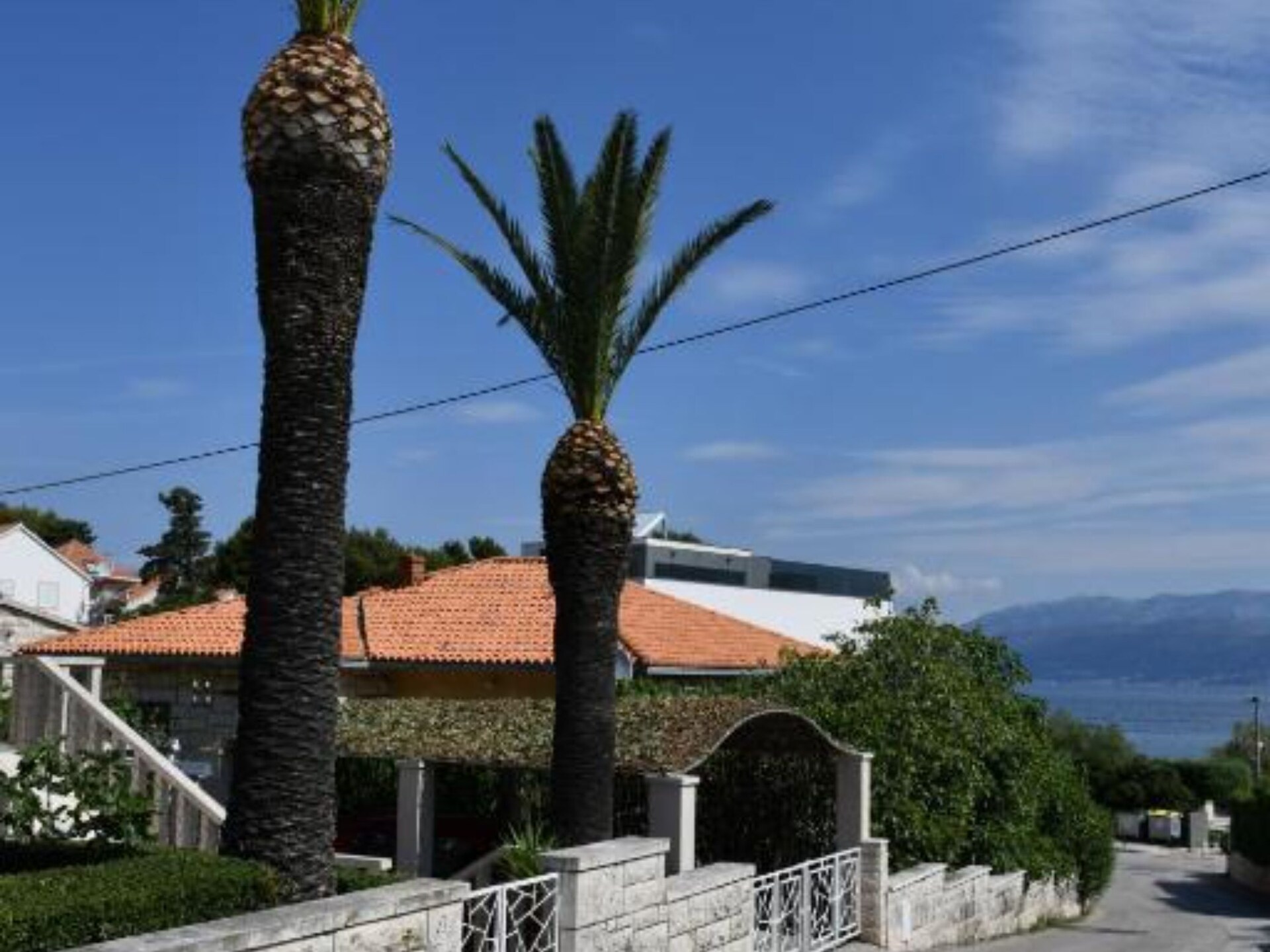 Ruim appartement met balkon en tuizicht in Supetar - foto 23
