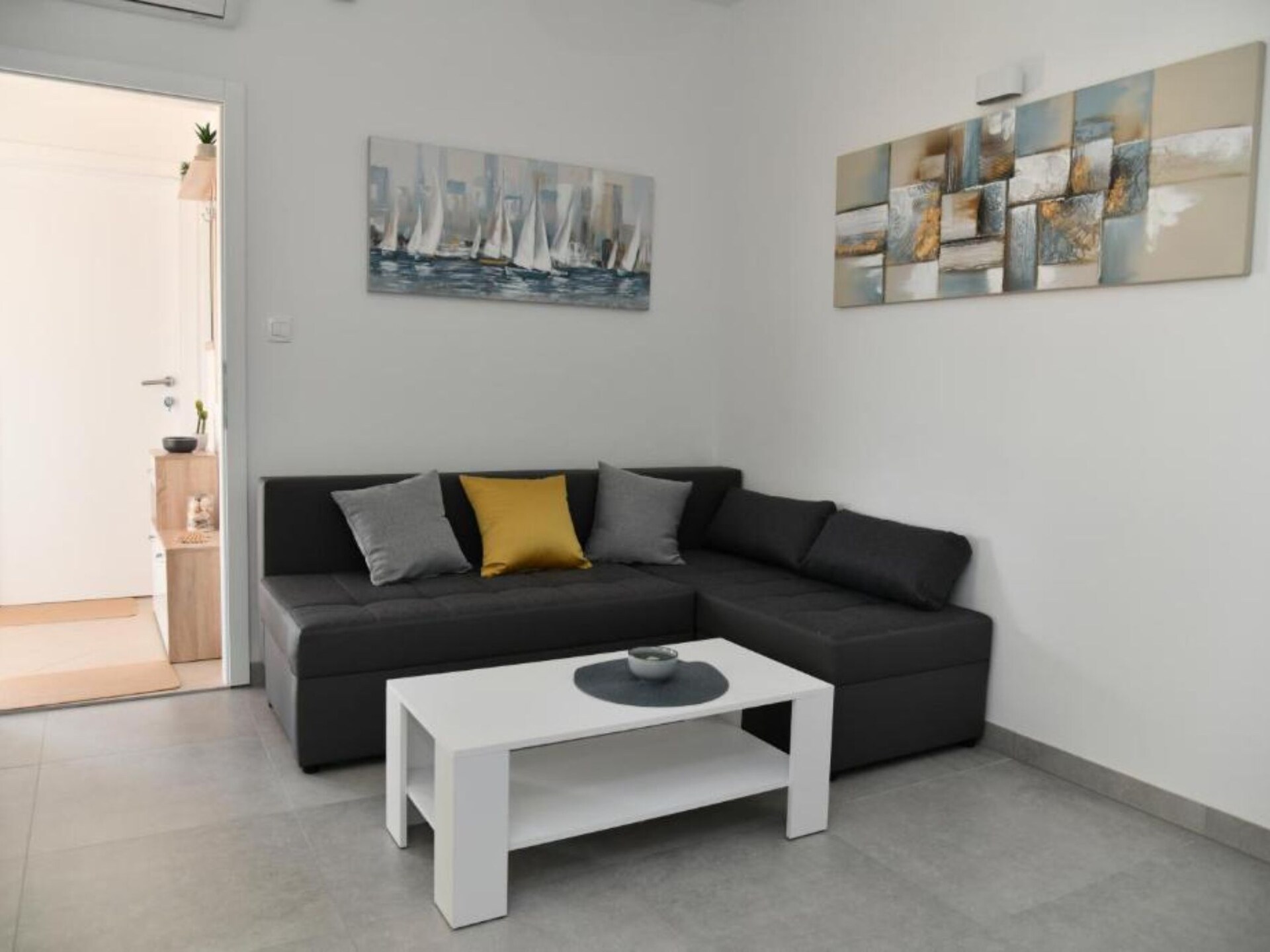 Ruim appartement met balkon en tuizicht in Supetar - foto 3