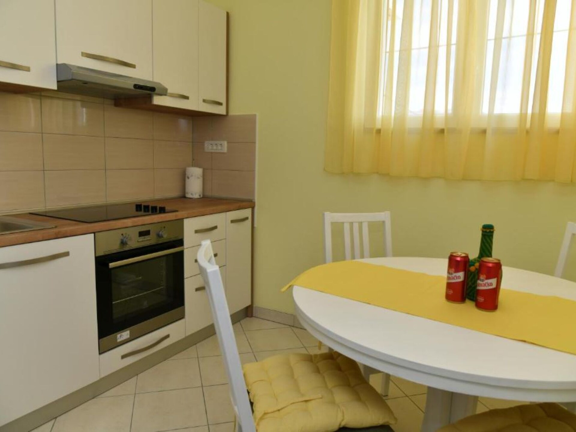 Ruim appartement met balkon en tuizicht in Supetar - foto 7