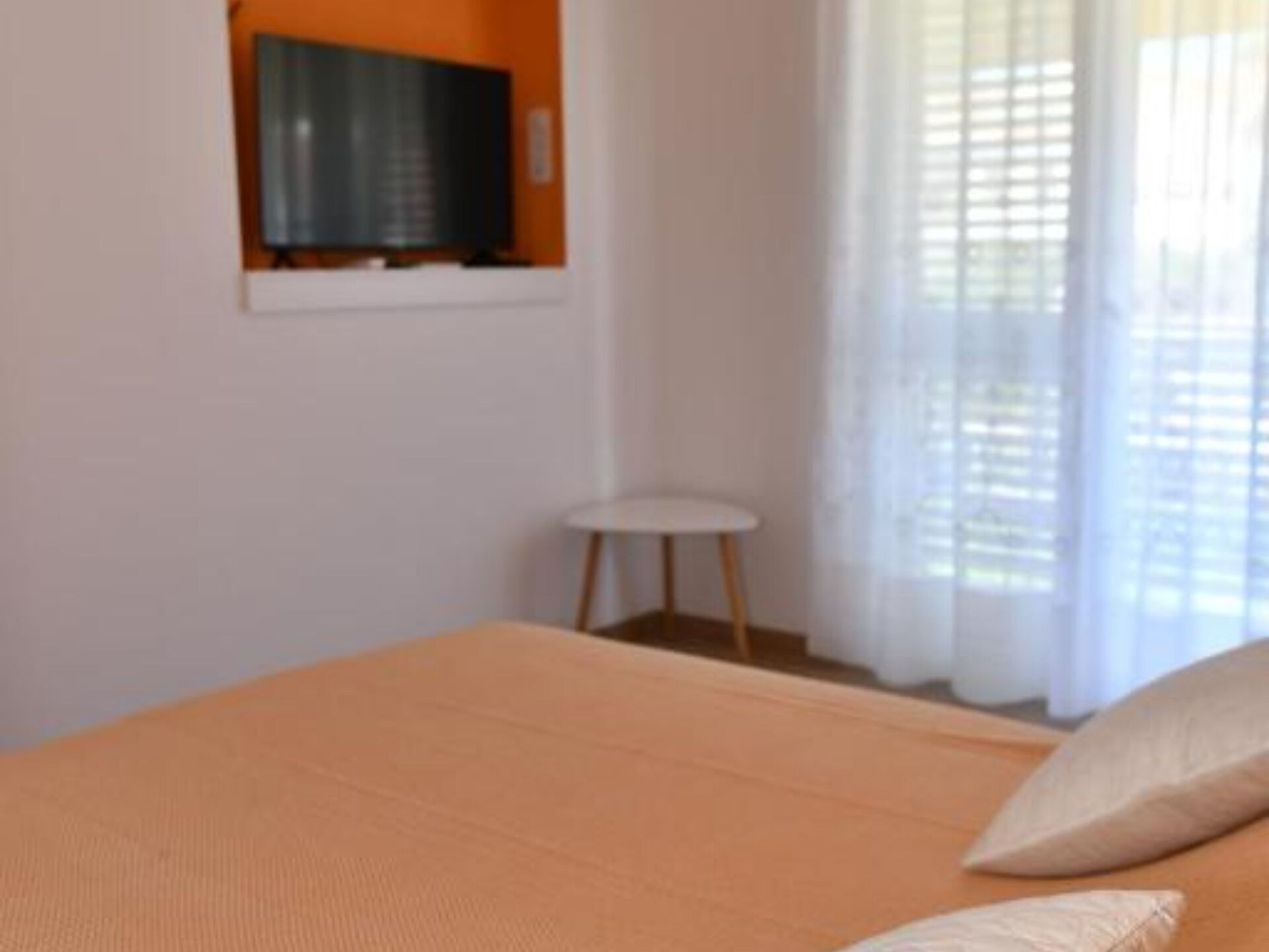 Ruim appartement met balkon en tuizicht in Supetar - foto 11