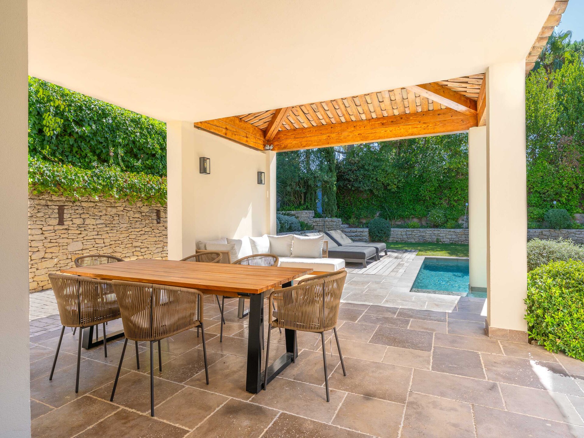 Elegant 150m² appartement met privézwembad op Route des Carles, Saint-Tropez - foto 69