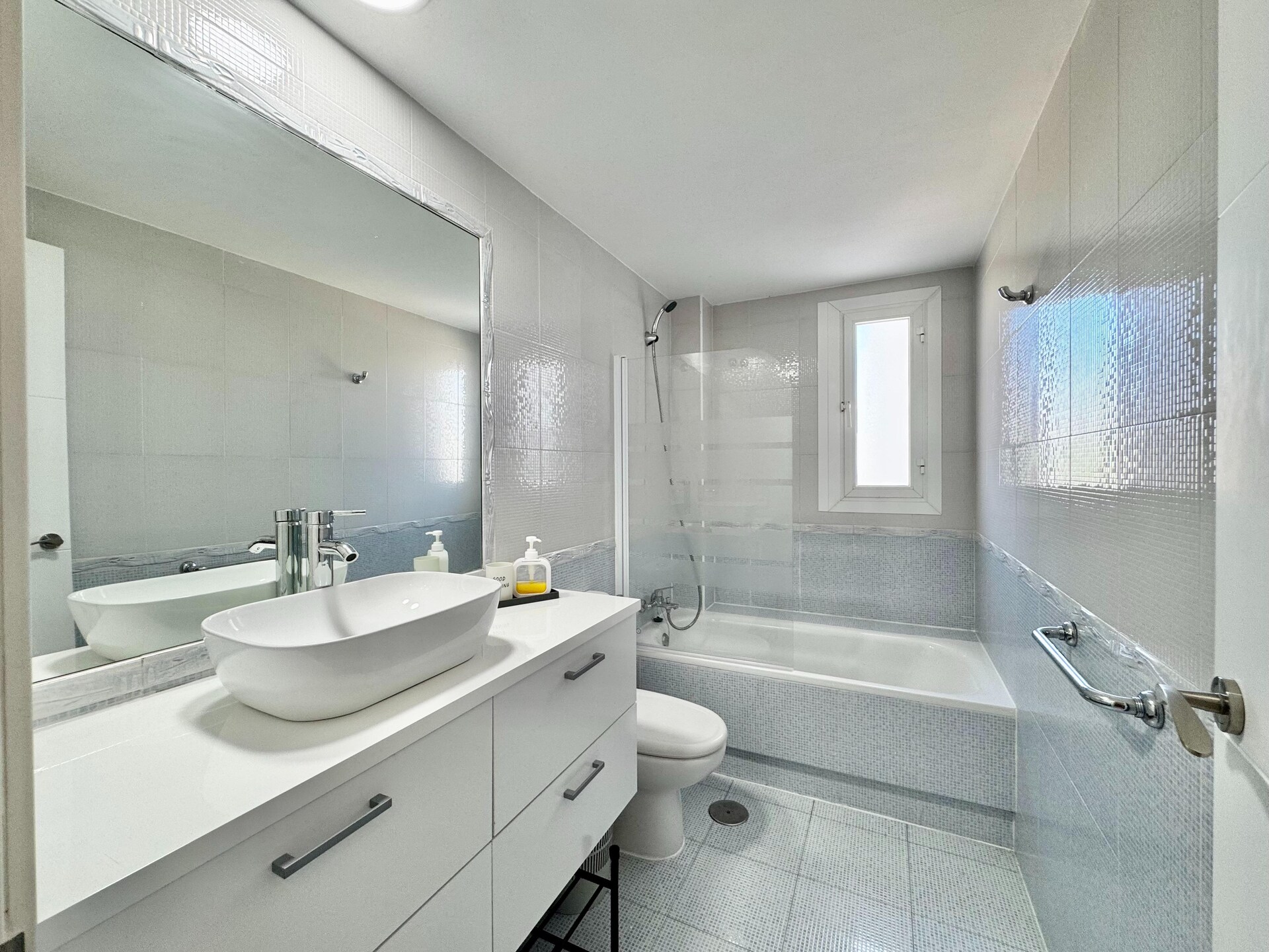 Stijlvol appartement aan golfbaan, 470m van Playa Serena - foto 27