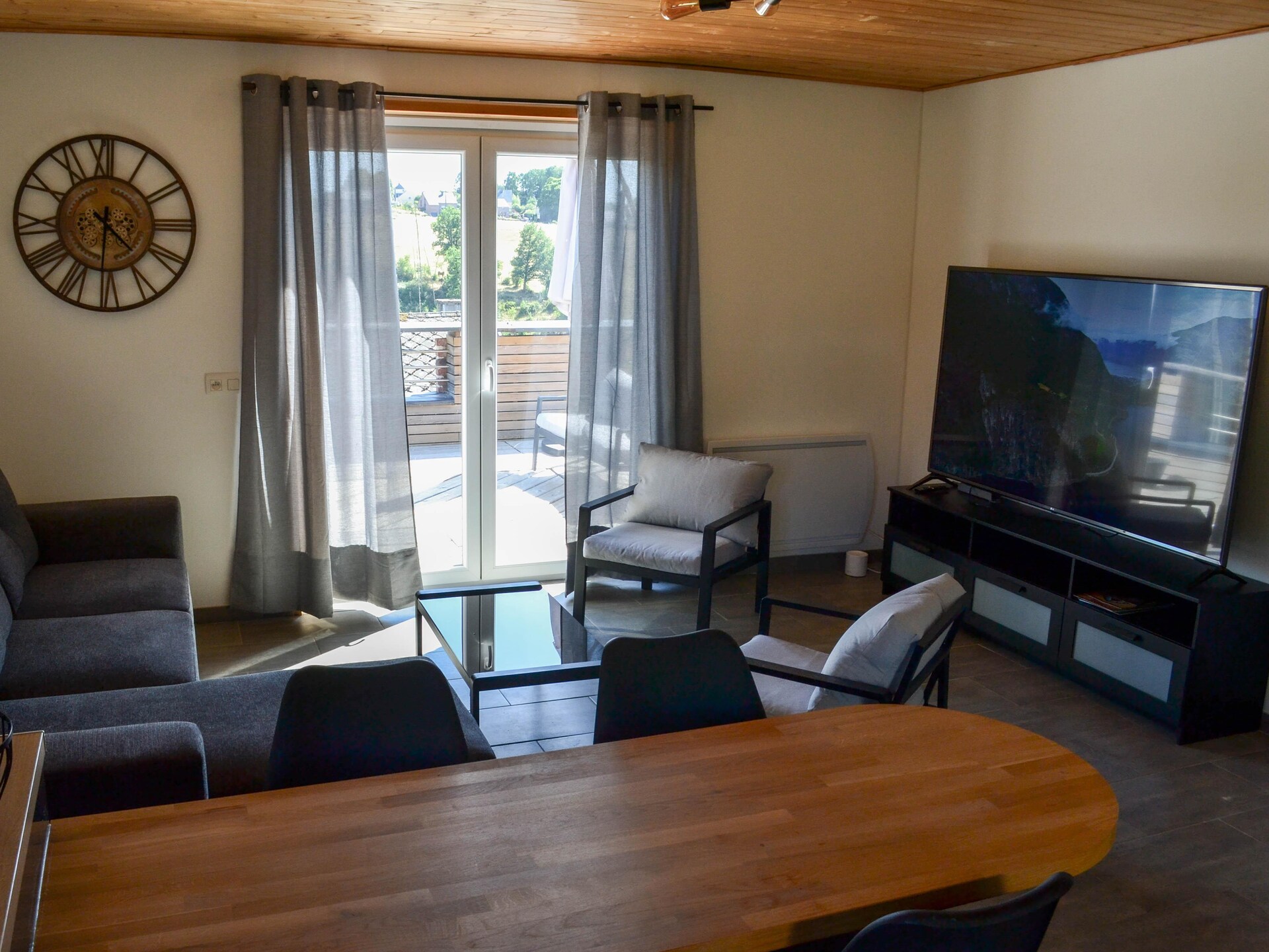 Elegant appartement met panoramisch uitzicht en jacuzzi nabij de Lacs de l'Eau d'Heure - foto 24