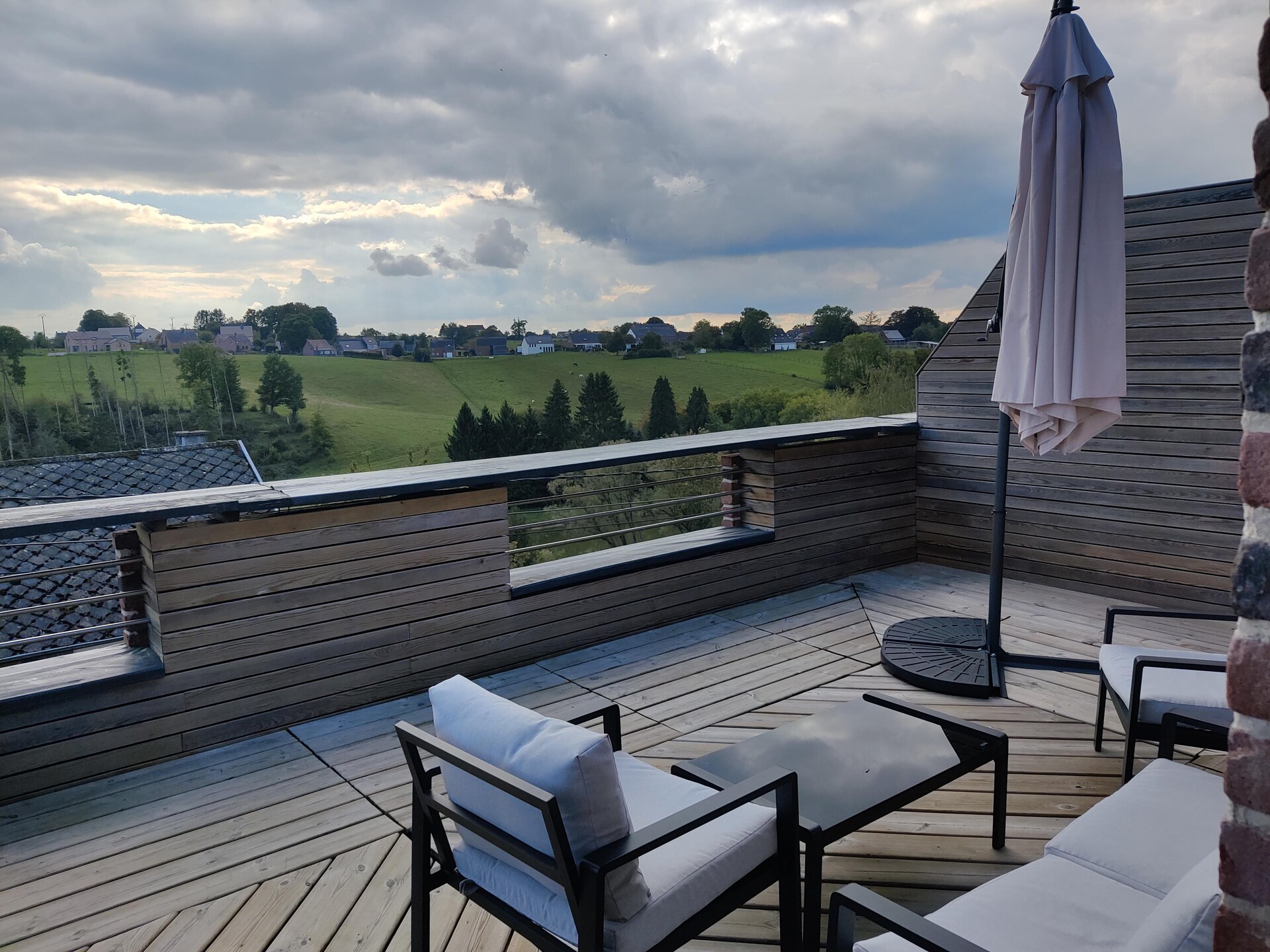 Elegant appartement met panoramisch uitzicht en jacuzzi nabij de Lacs de l'Eau d'Heure - foto 27