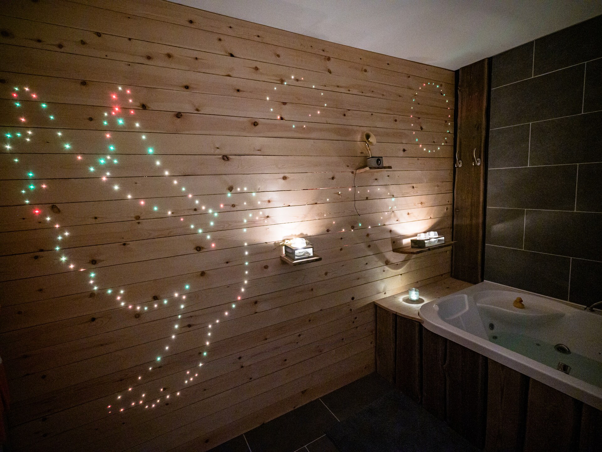 Luxe appartement in Froidchapelle met bubbelbad en vallei-uitzicht - foto 23