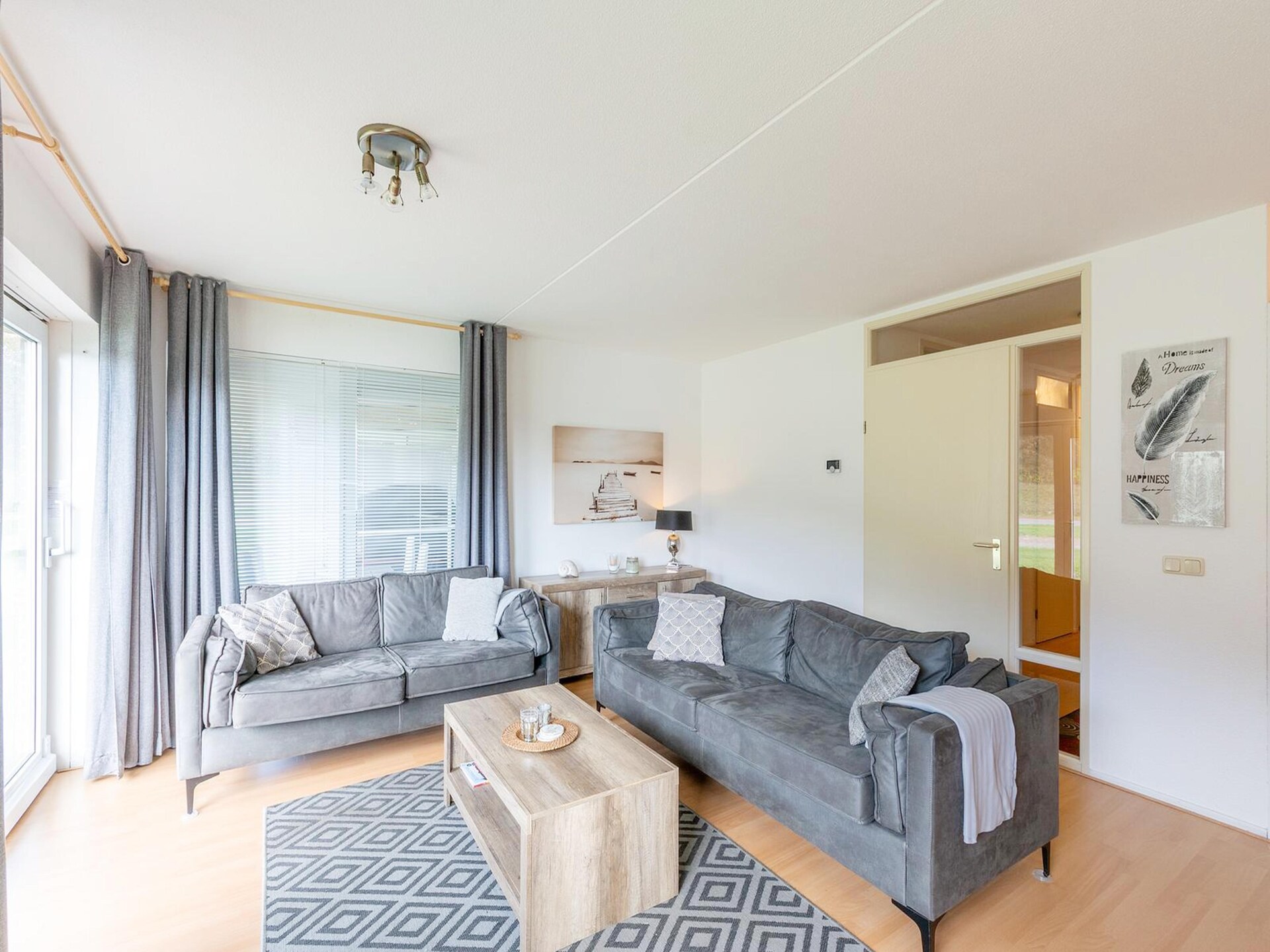 Gelijkvloers appartement met overdekt terras op 350m van het strand - foto 2