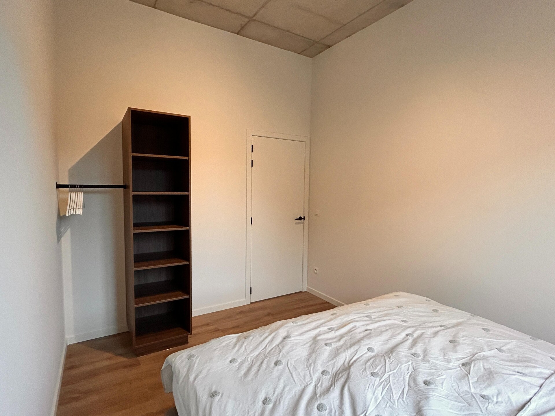 Stijlvol vakantiehuis voor 8 in gerenoveerde rijkswachtkazerne te Bree - foto 16