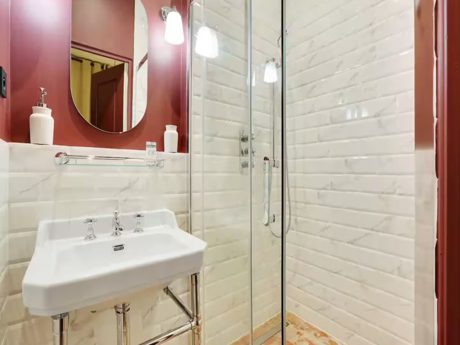 Ruim 4-slaapkamerappartement met terras in hartje Parijs - foto 13