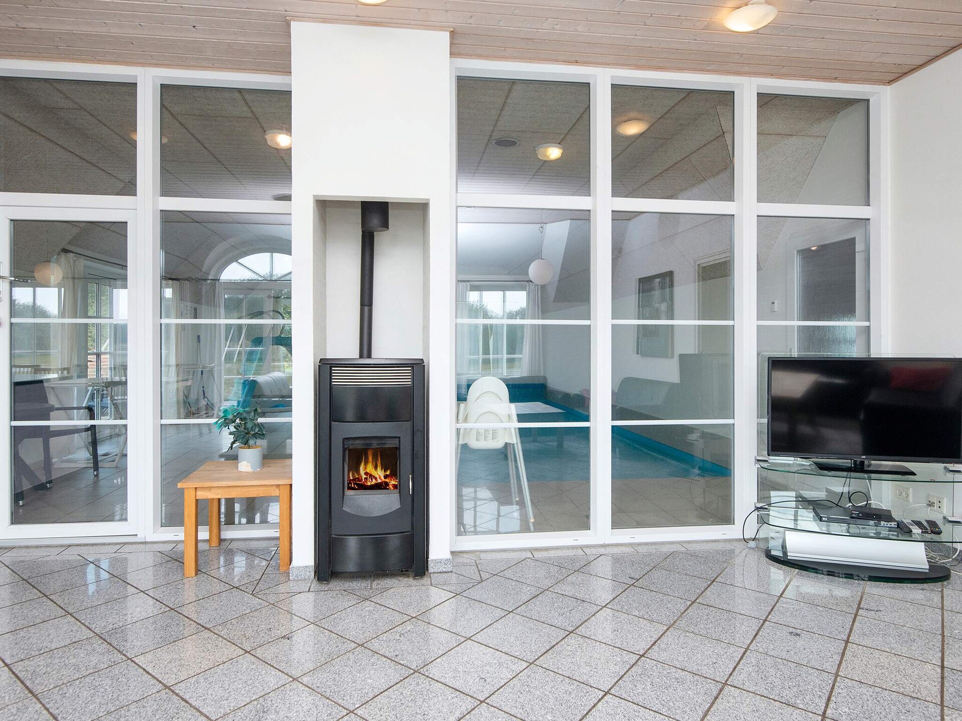 Luxe zwembadvilla voor 18 personen met hot tubs, 2 km van de Noordzee - foto 17