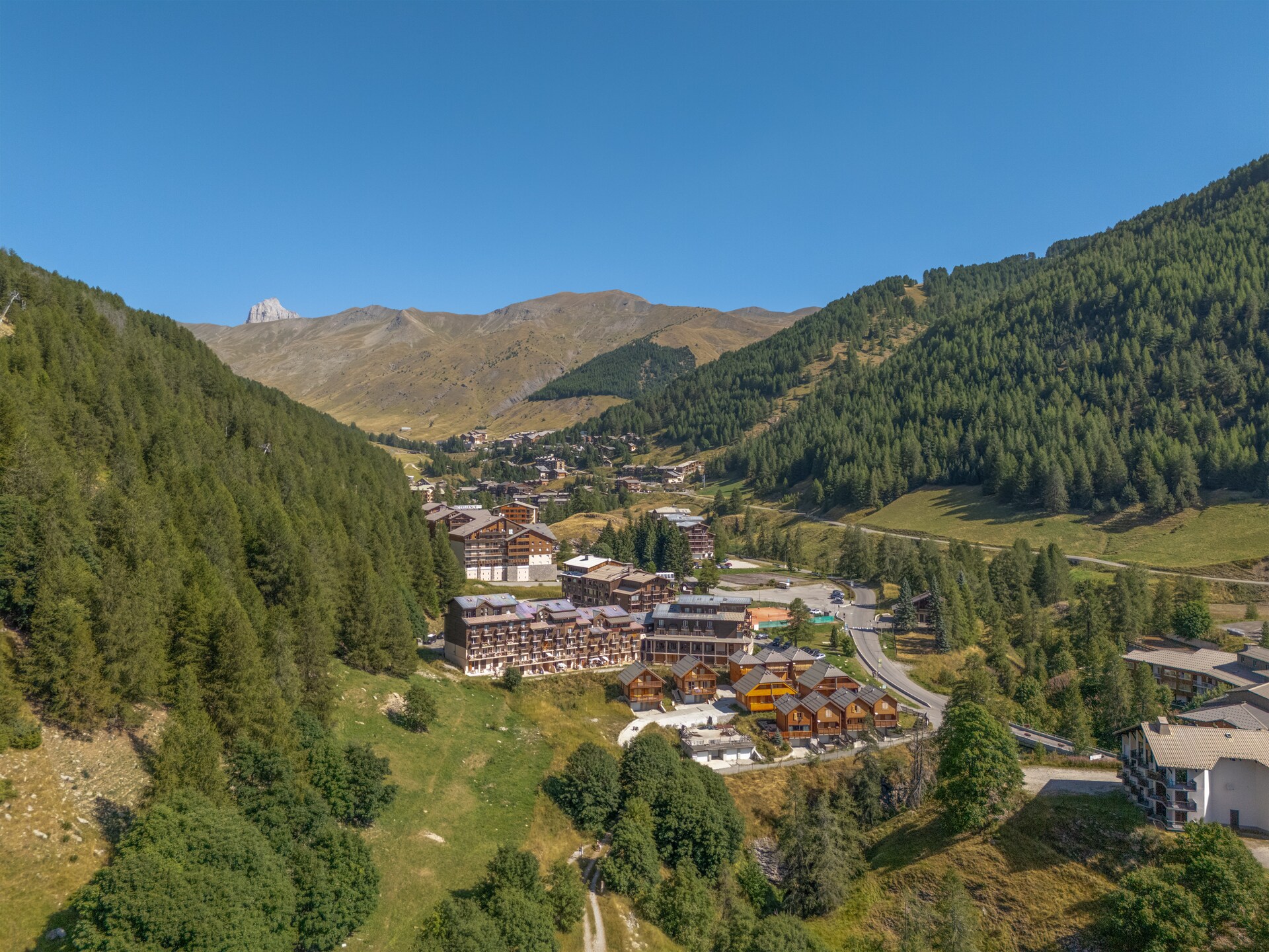 Op 600 m van de piste: gezellig appartement in centrum van Allos - foto 11