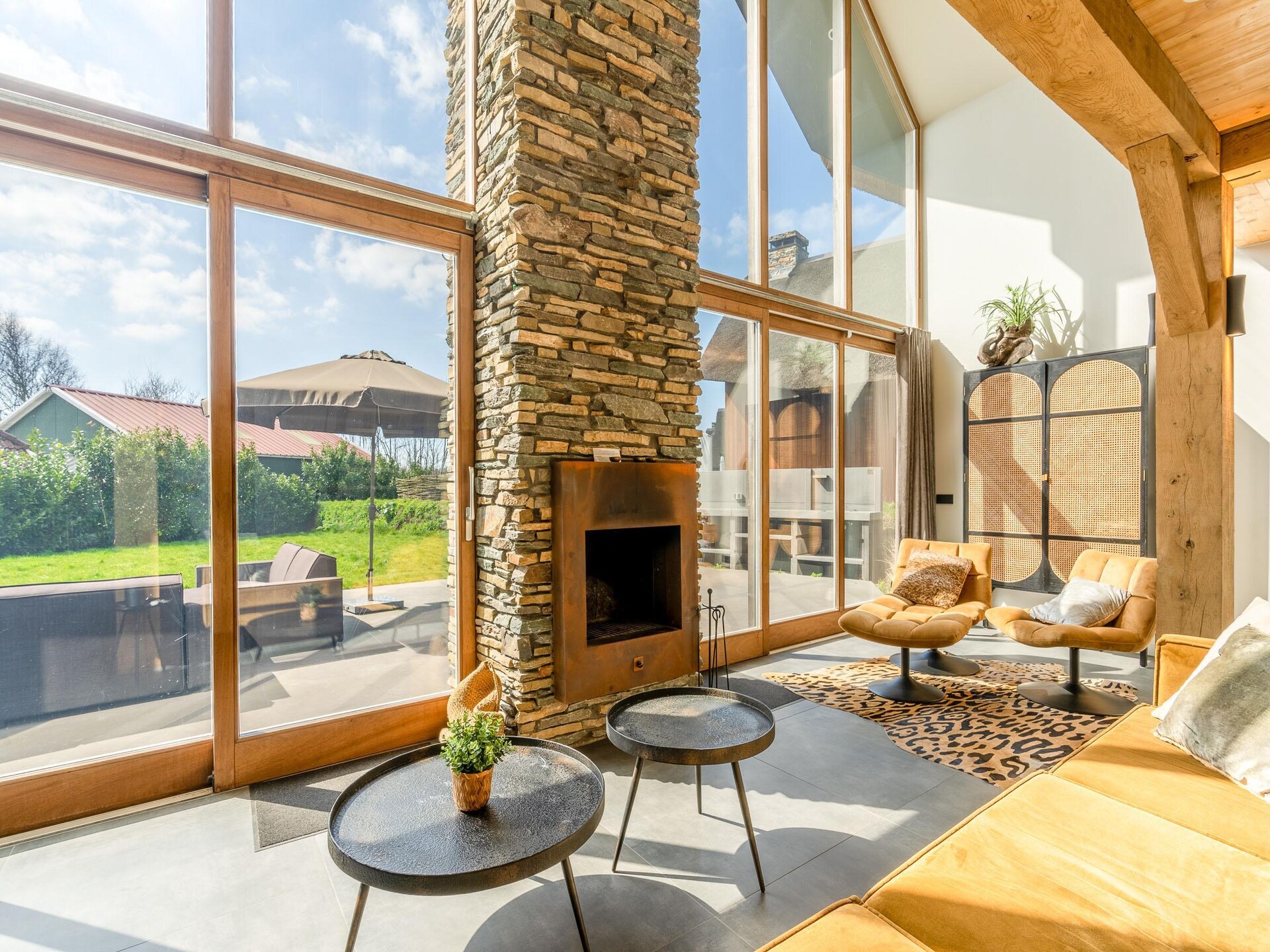 Luxe villa met hottub en buitenkeuken aan bosrand van De Koog - foto 3