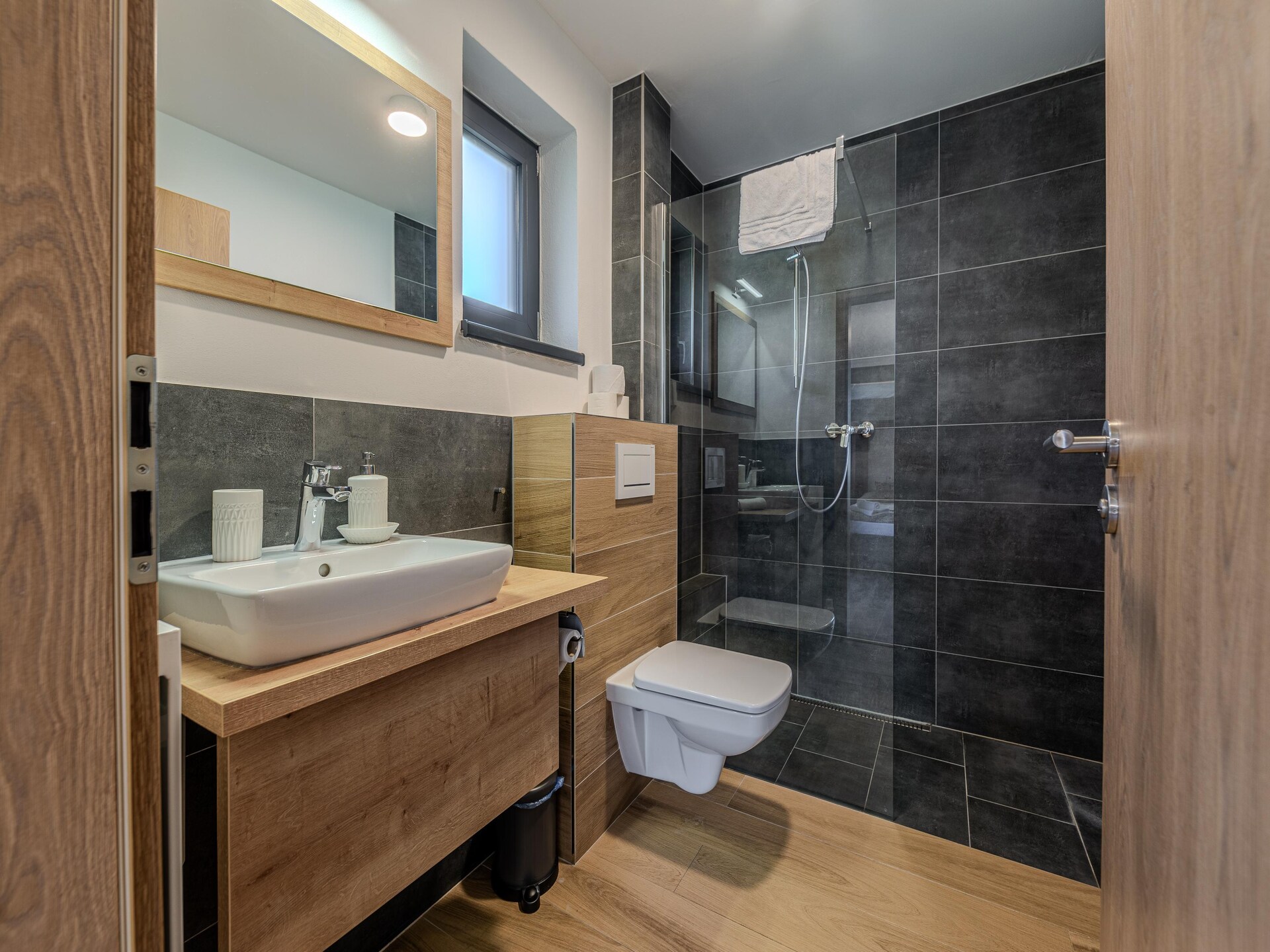 Skipiste-appartement voor 4 in Jochberg met balkon en uitzicht - foto 9