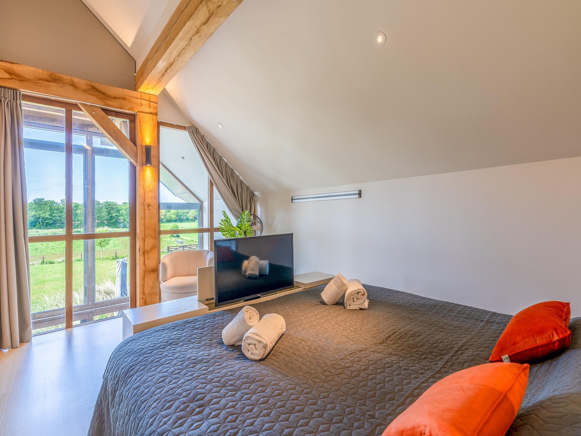 Luxe villa in bosrand De Koog met hottub, BBQ en zuidterras - foto 15