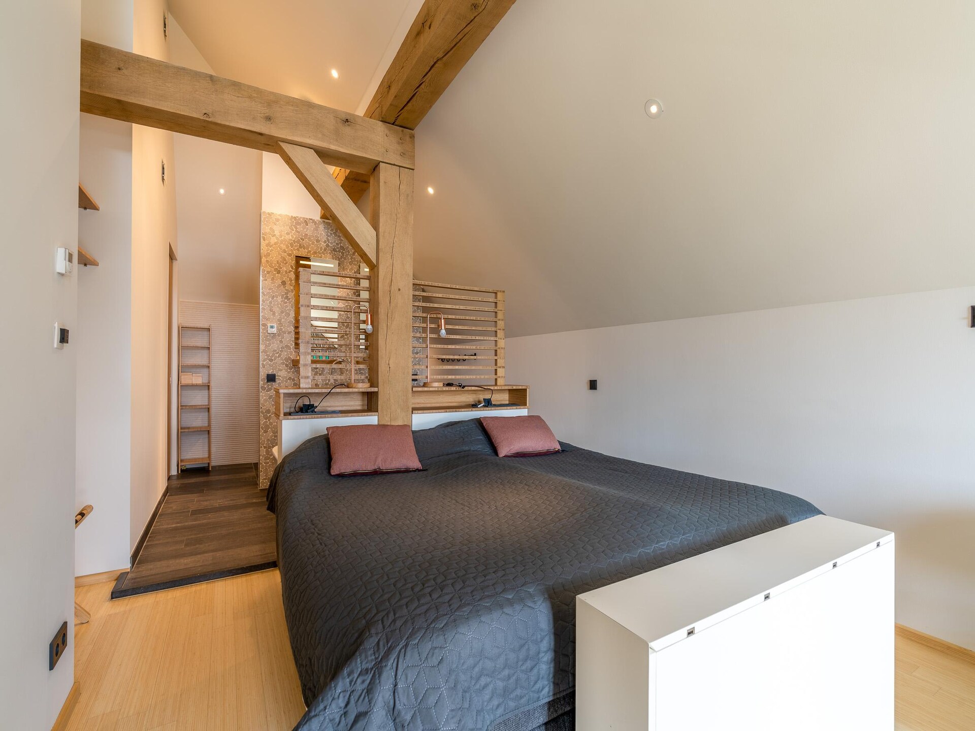 Luxe villa in Texels bos | 6p, hottub, buitenkeuken, strand 2km - foto 19