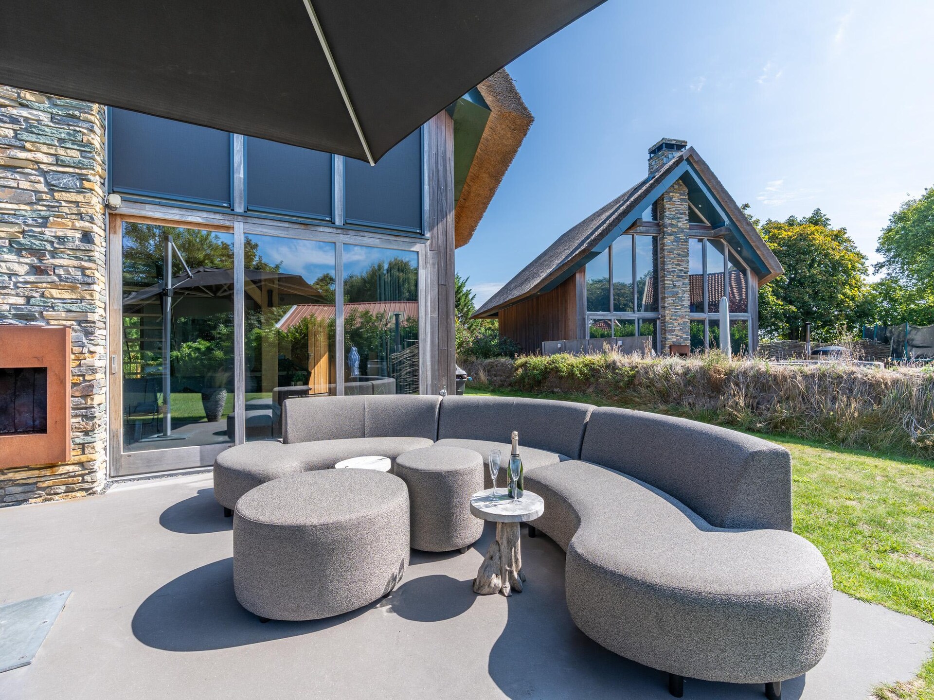 Luxe villa in Texels bos | 6p, hottub, buitenkeuken, strand 2km - foto 32